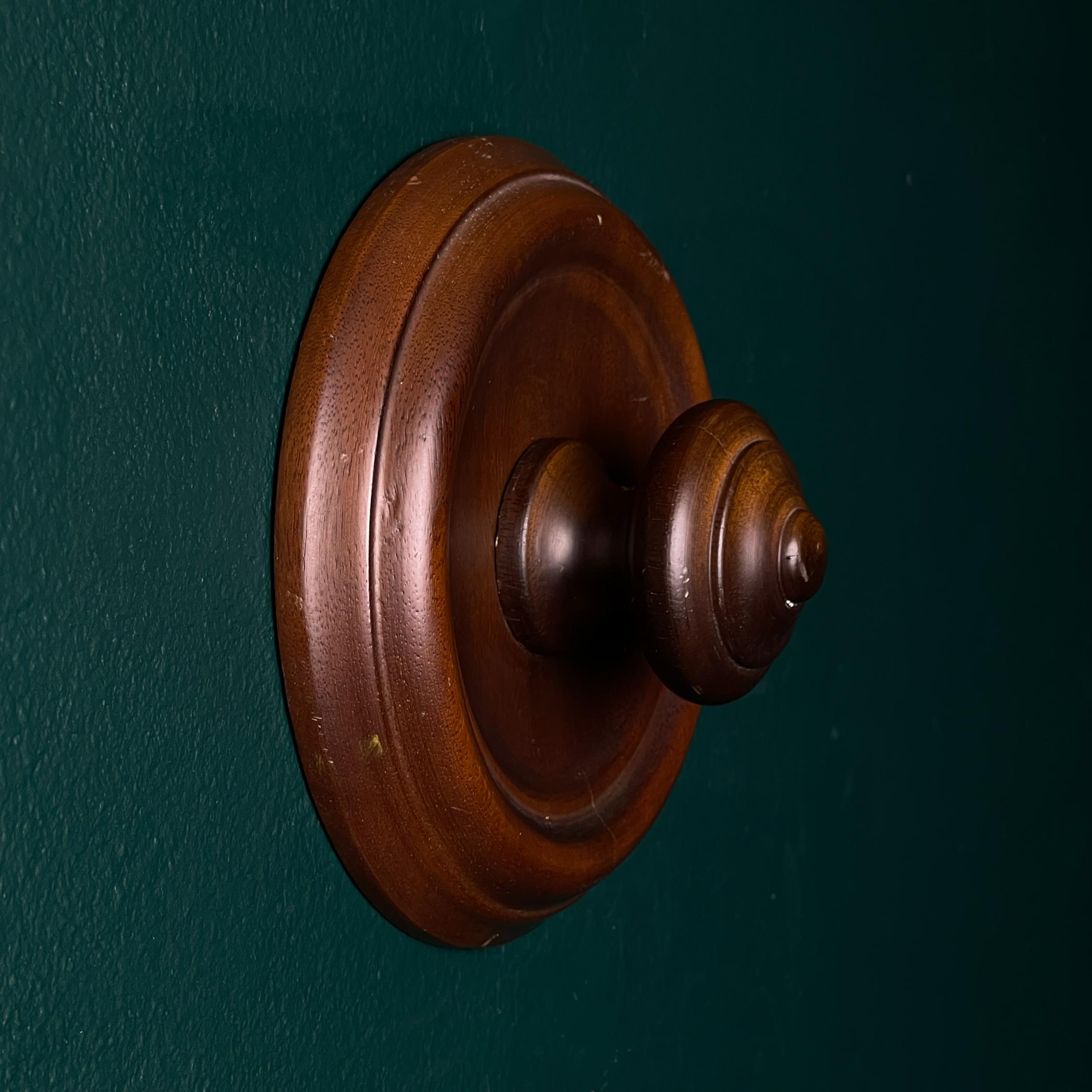 Appendiabiti vintage in legno Art Deco, Italia, anni '50, Set di 2 in vendita 6