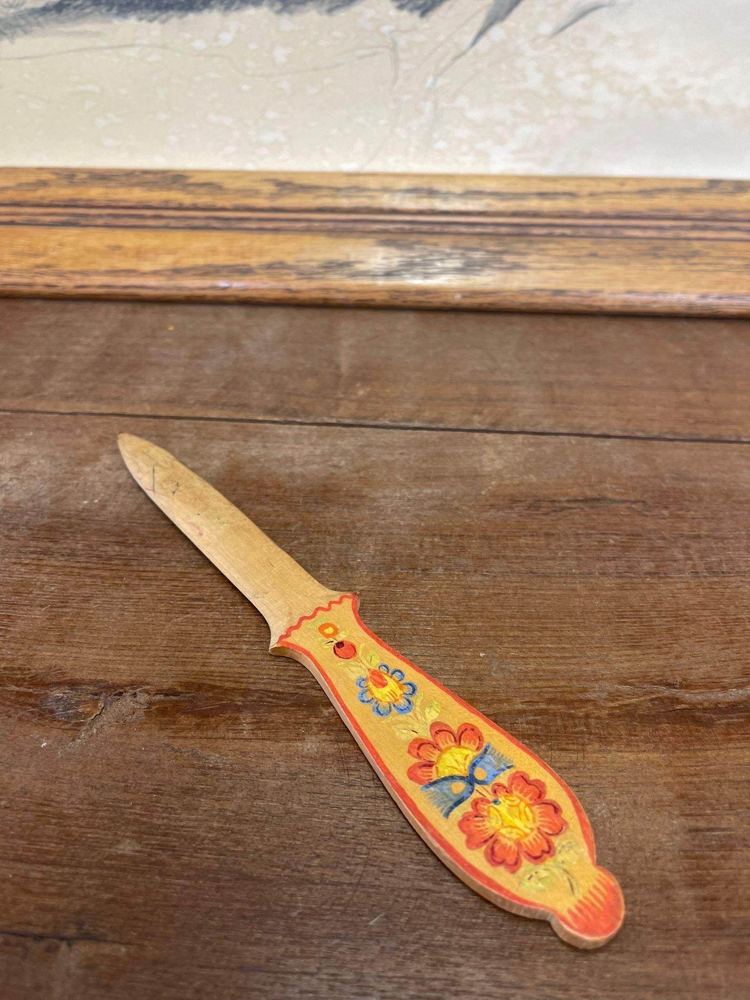 Vintage Wooden Letter Opener With Folk Style Art on Handles. In Good Condition For Sale In Seattle, WA
