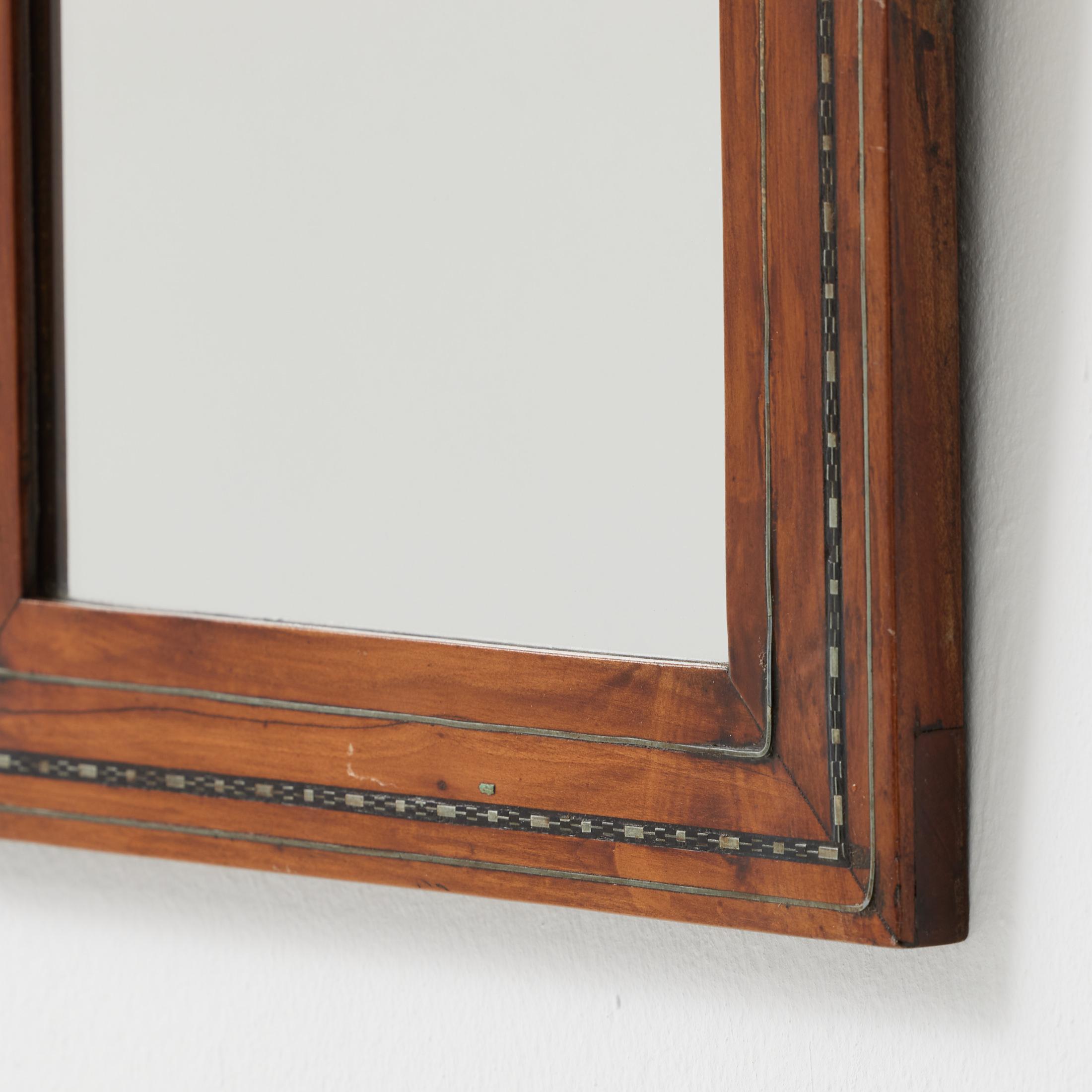 Miroir vintage en bois avec cadre incrusté, Espagne circa 1950 - Patine d'origine Bon état - En vente à Barcelona, ES
