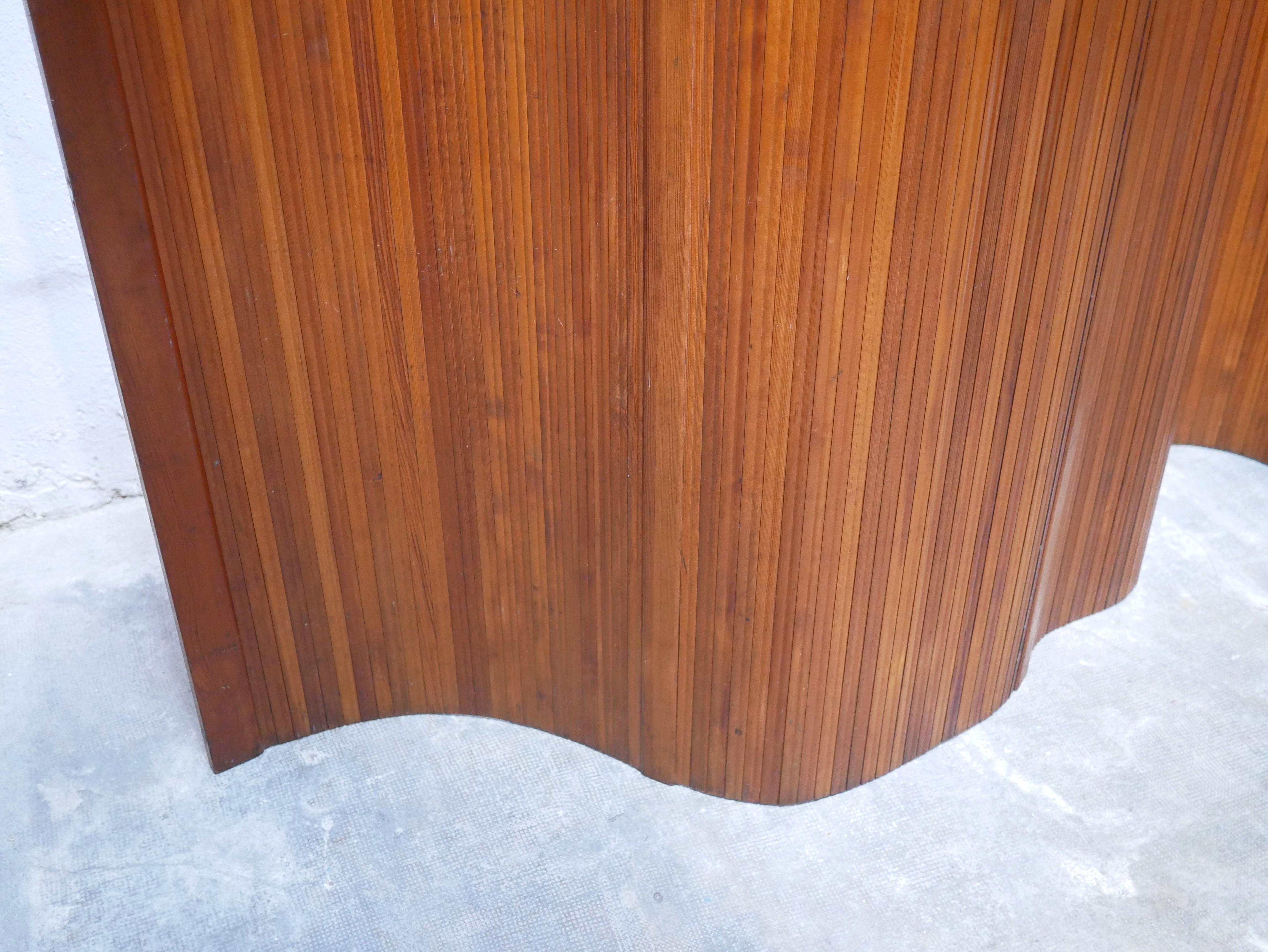 Vintage wooden screen produced by SNSA For Sale 9
