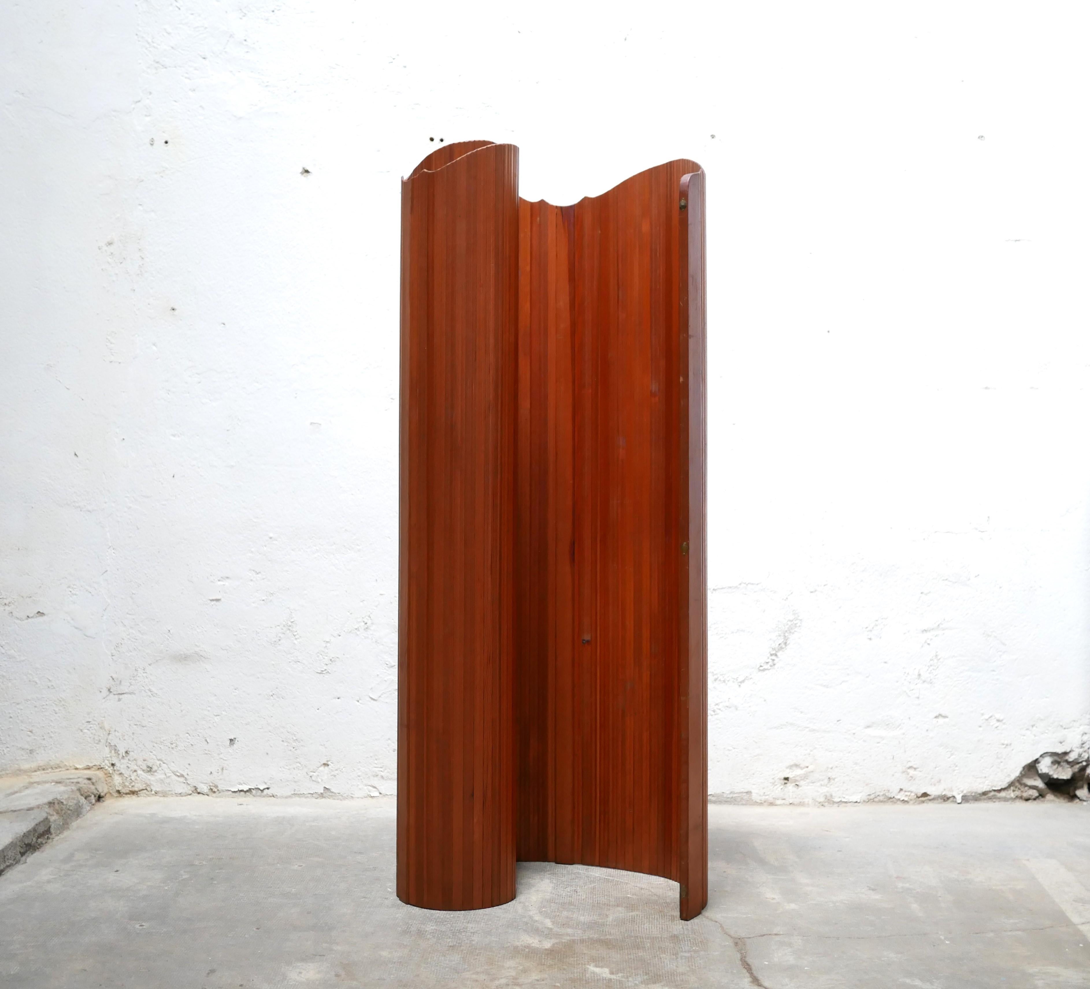 Vintage wooden screen produced by SNSA In Good Condition For Sale In AIGNAN, FR