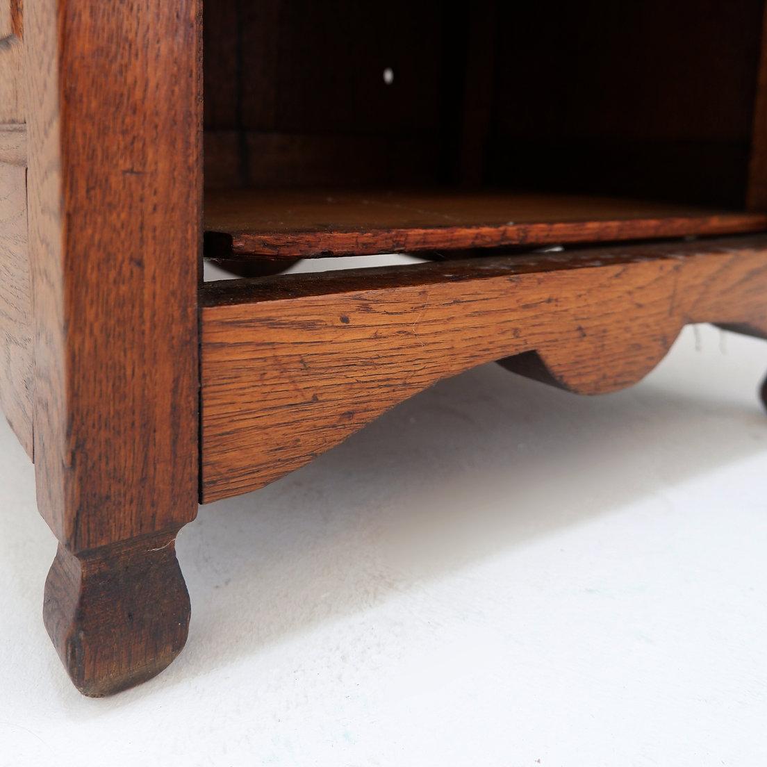 Vintage Wooden Side Cabinet - 1950s / H:105cm For Sale 1
