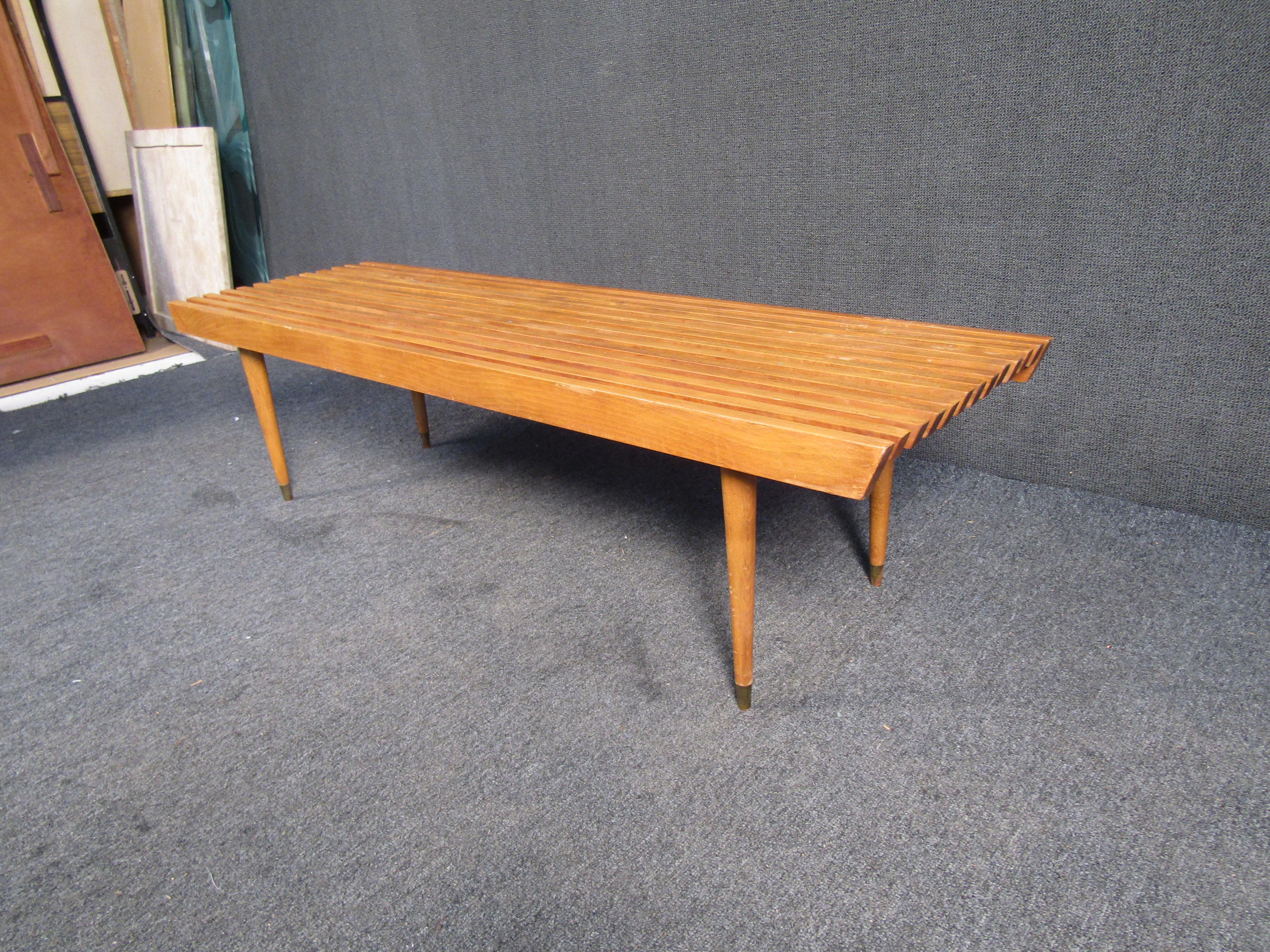 Vintage Wooden Slat Bench In Good Condition For Sale In Brooklyn, NY