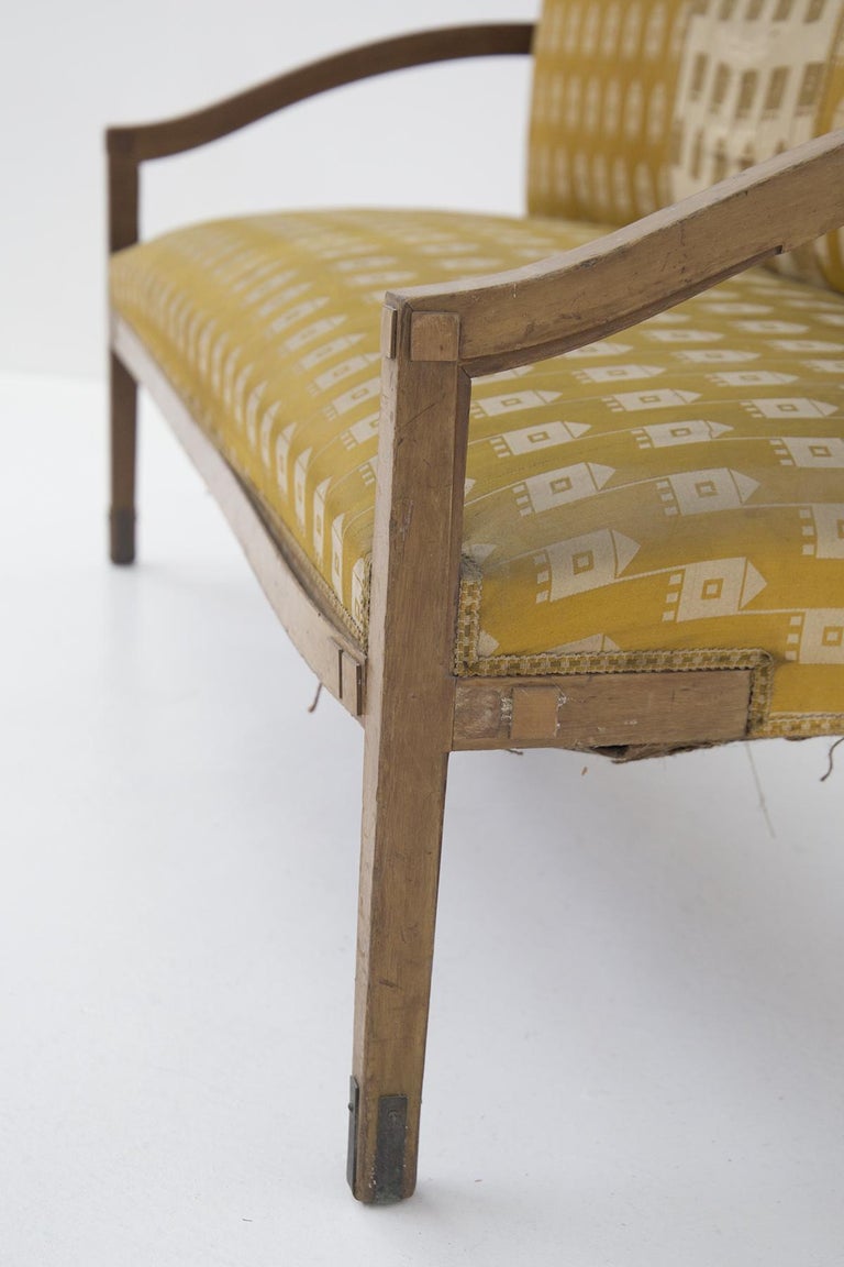 Vintage Wooden Sofa in Fabric and Brass For Sale at 1stDibs