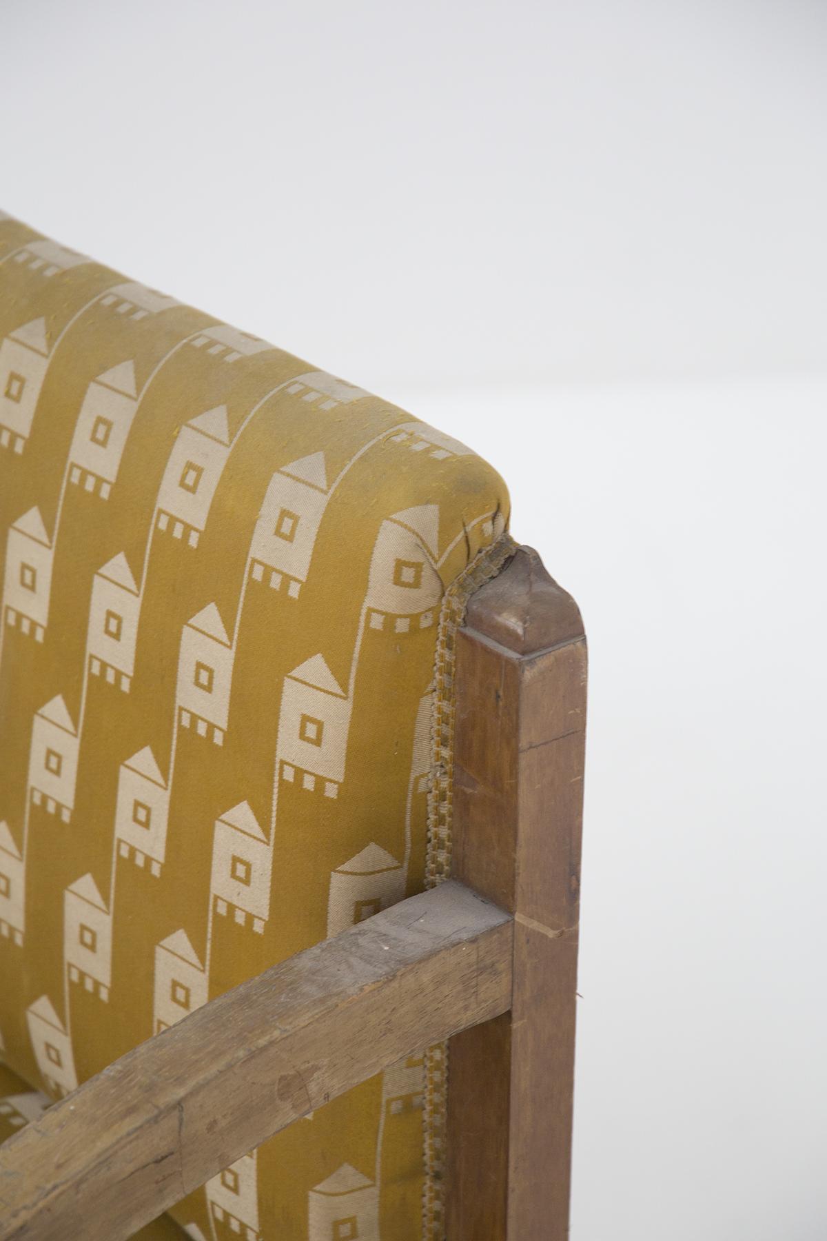 Vintage-Sofa aus Holz mit Stoff und Messing im Zustand „Gut“ im Angebot in Milano, IT