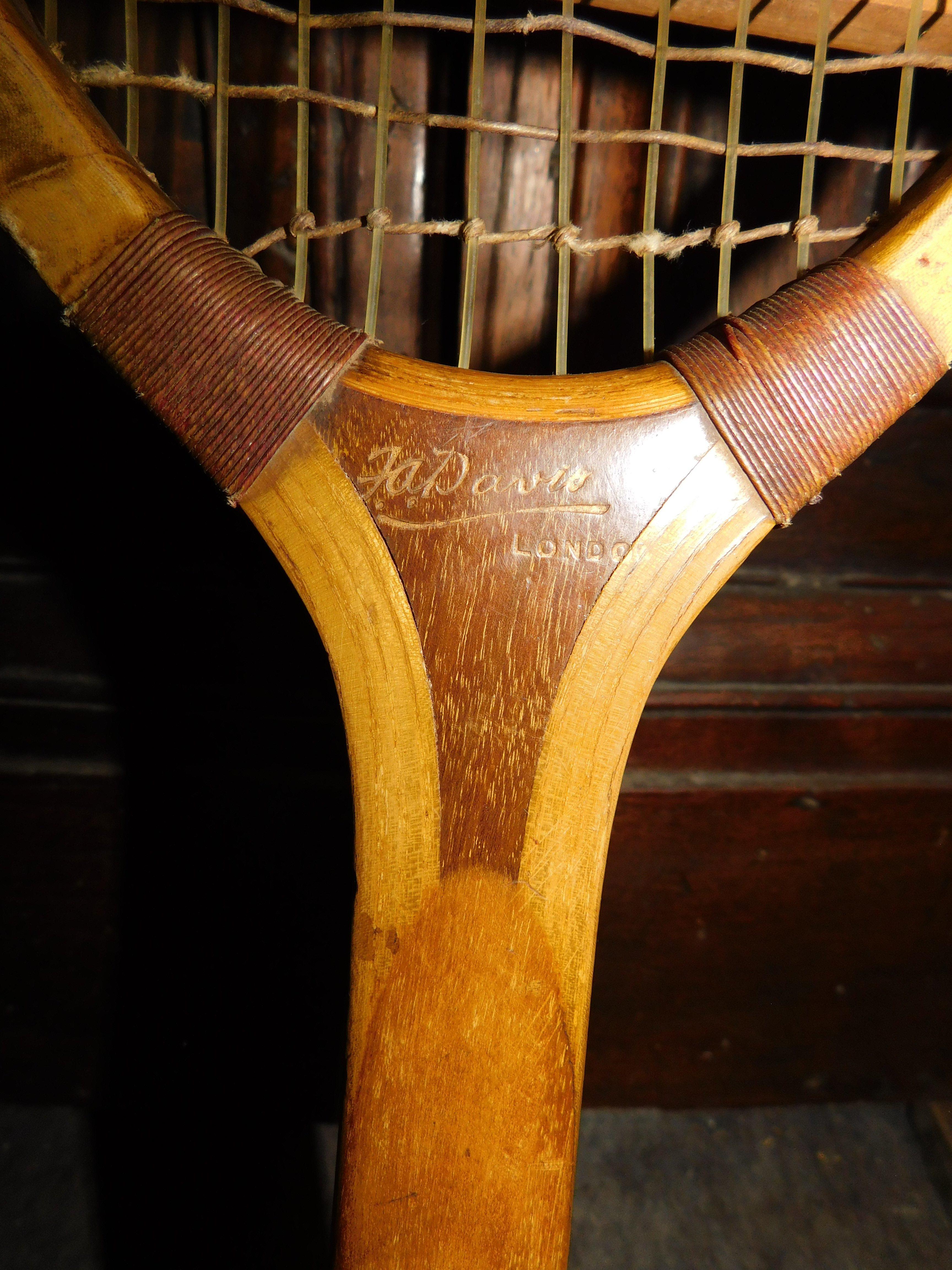 Vintage-Tennisschläger aus Holz „The riseley mexagon“, 1925 4