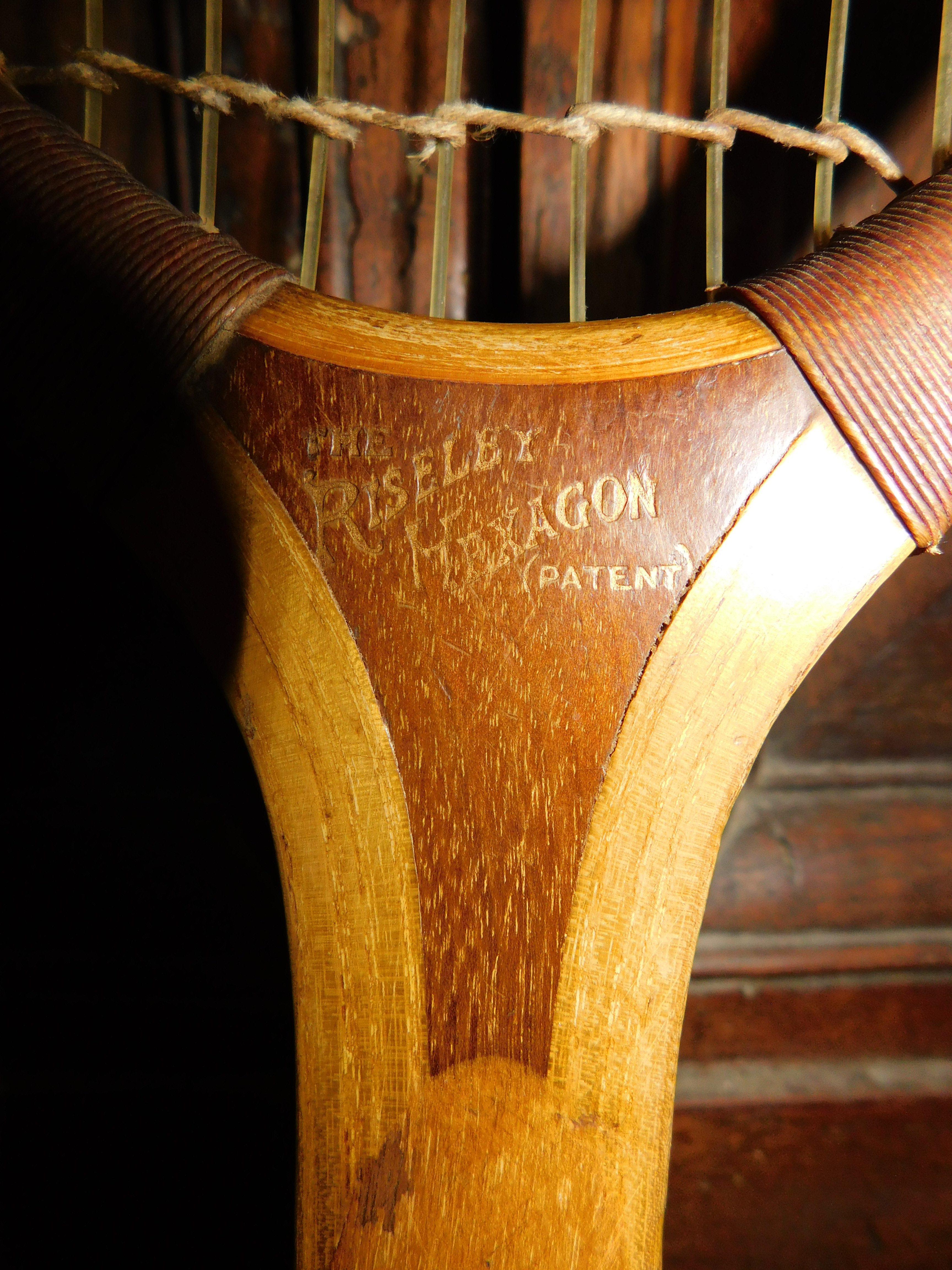 Vintage-Tennisschläger aus Holz „The riseley mexagon“, 1925 2
