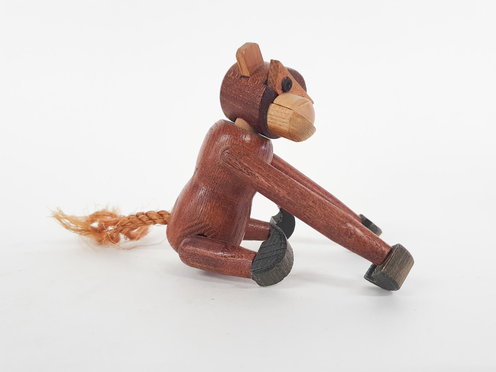Mid-Century Modern Vintage Wooden Toy Monkey in the Style of Kay Bojesen, Denmark, 1960's