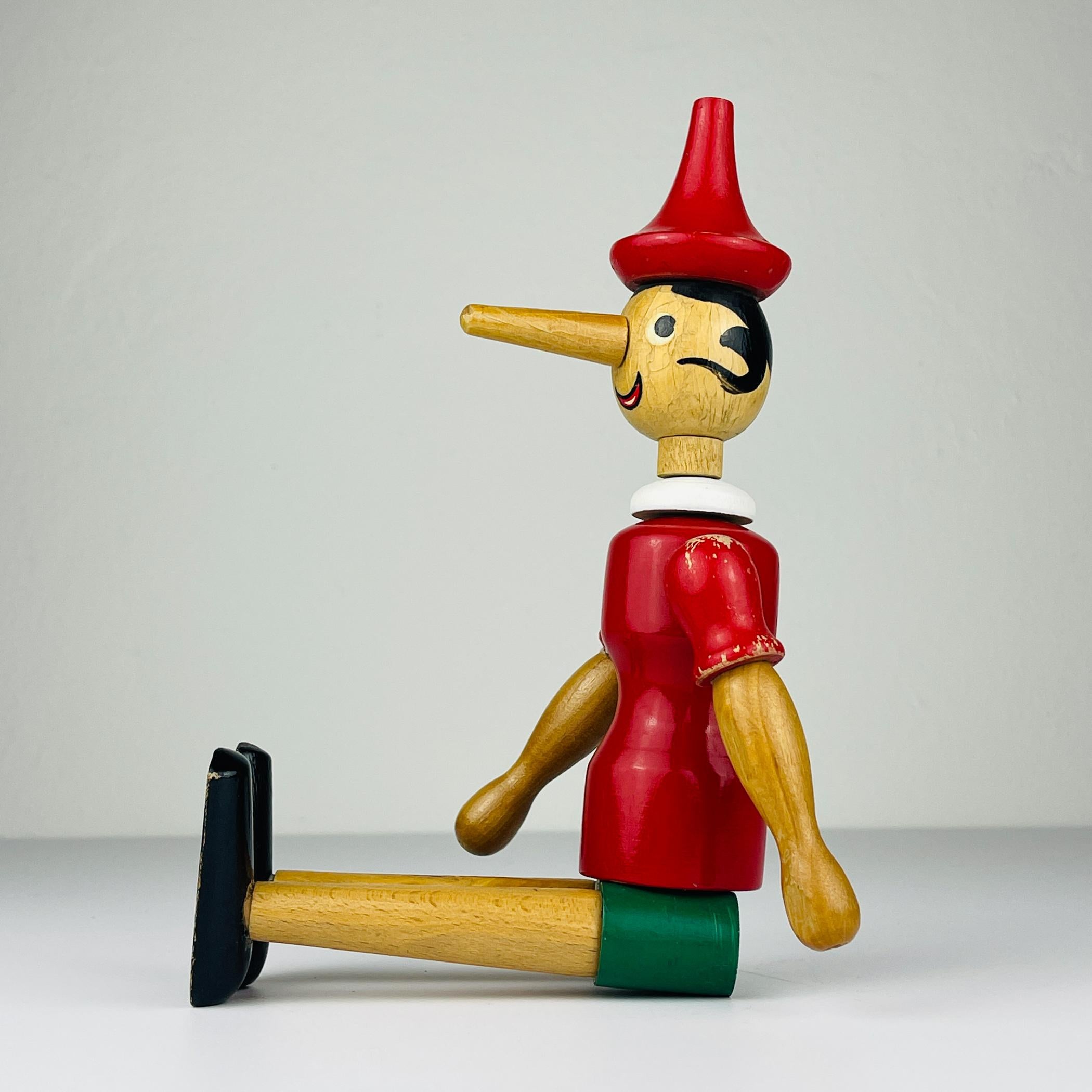 Vintage-Holzspielzeug Pinocchio, Italien, 1960er Jahre im Angebot 4