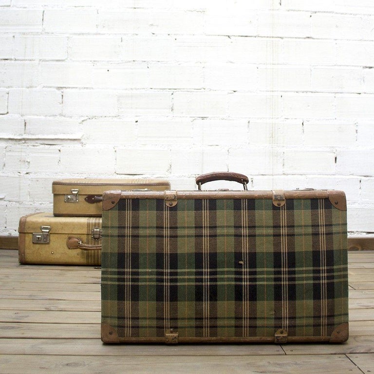 Vintage Wooden Travel Suitcase For Sale at 1stDibs