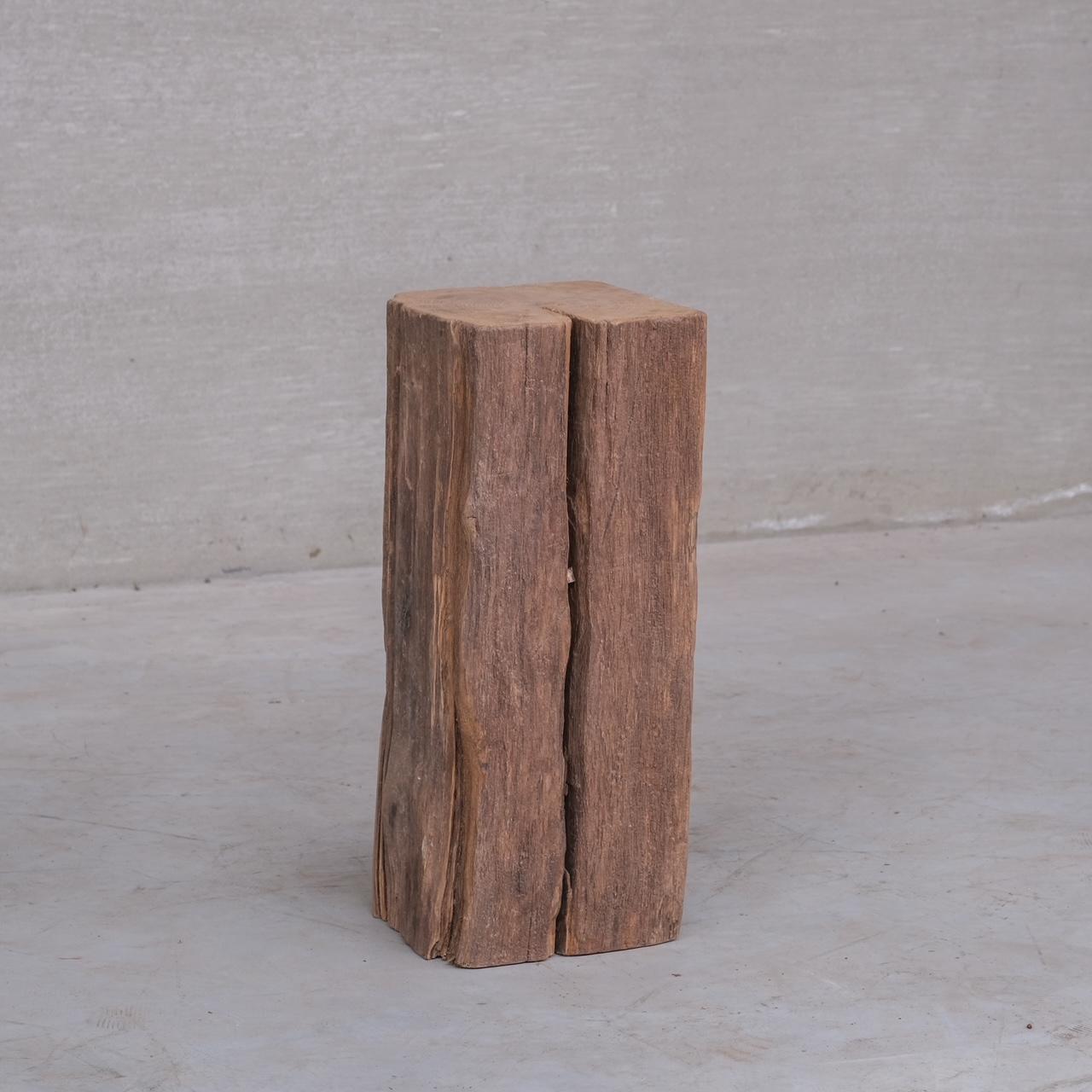 Milieu du XXe siècle Vintage Wooden Tree Trunk Pedestal Display Stand en vente