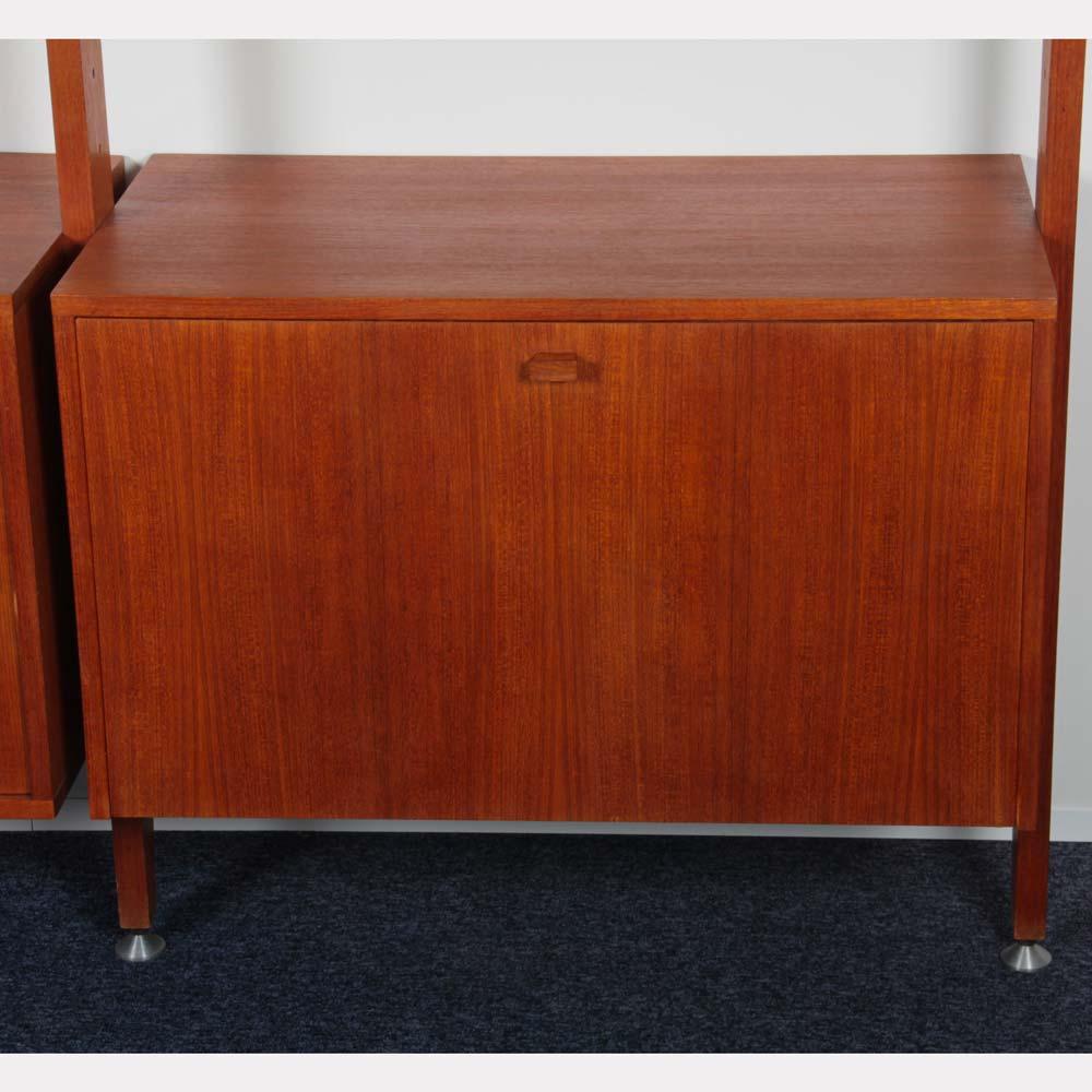 Vintage wooden wall unit from the 1960s In Good Condition For Sale In MONTESSON, FR