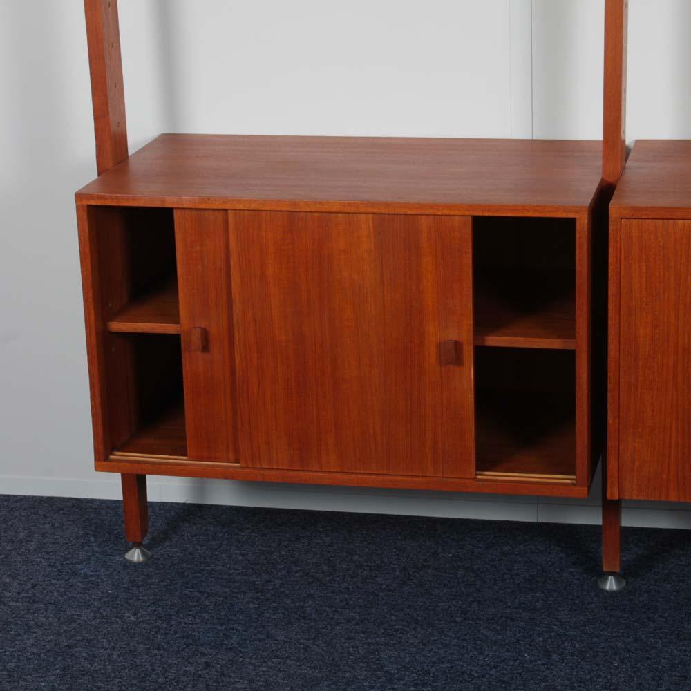 Vintage wooden wall unit from the 1960s For Sale 3