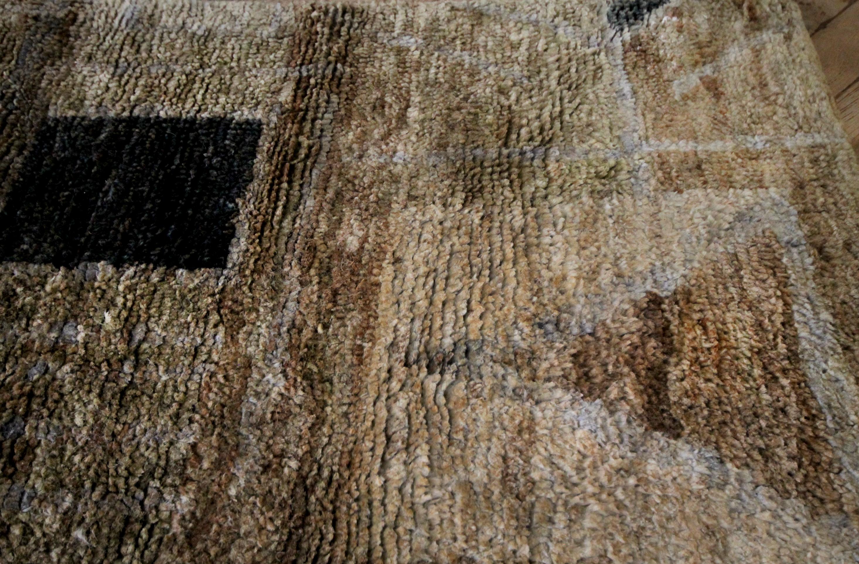 Vintage Wool and Natural Fiber Rug For Sale 1