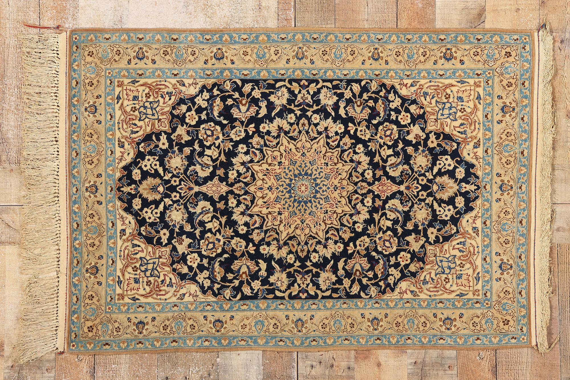 Tappeto Nain persiano vintage in lana e seta, 02'10 x 04'02 in vendita 1