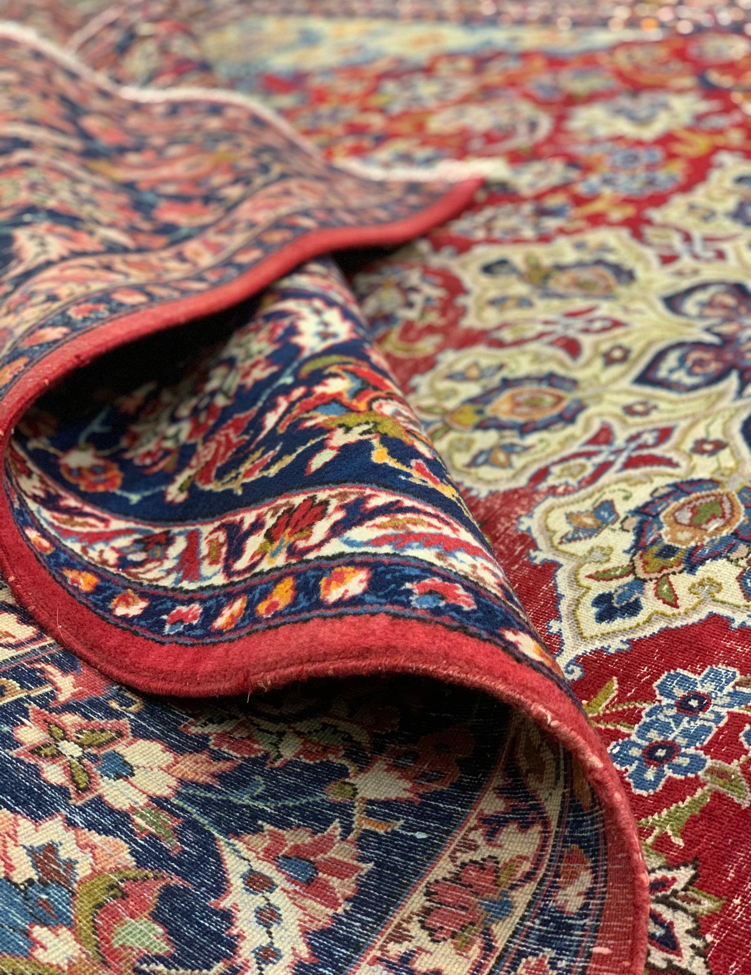 Vintage Wool Area Rug Handwoven Oriental Red Blue Carpet For Sale 7