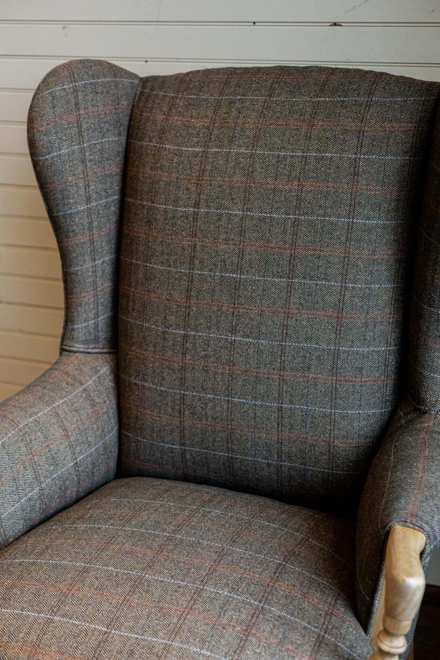 Silla Wingback Vintage de Lana a Cuadros Europeo en venta