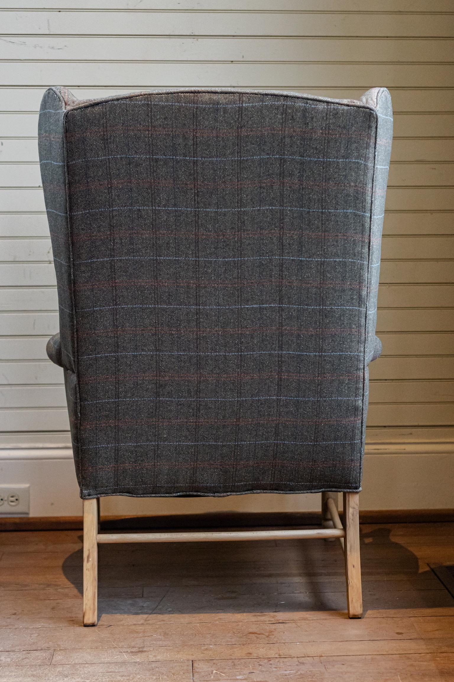 Silla Wingback Vintage de Lana a Cuadros en venta 1