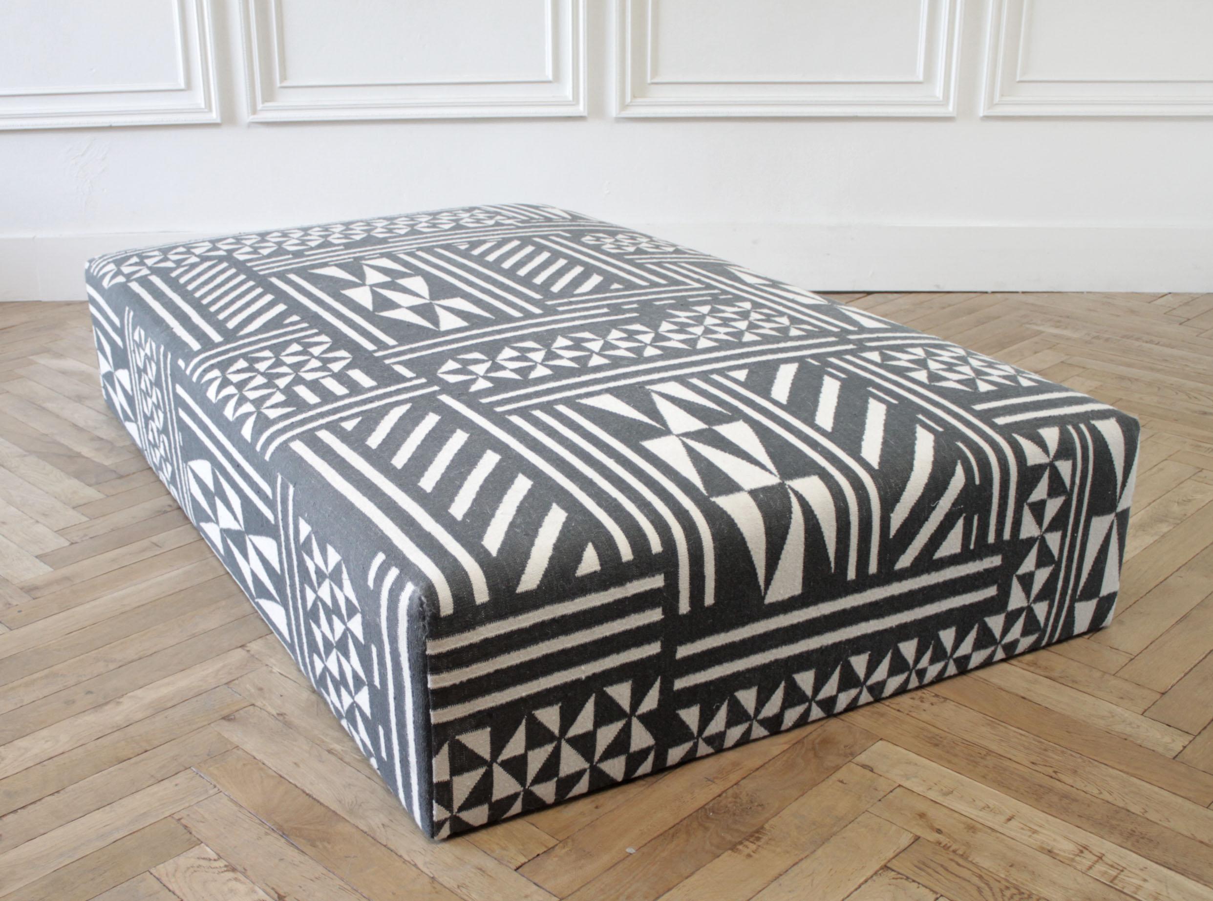 Vintage wool rug cube style ottoman in black and off-white
Custom design rug ottoman 
Size: 72