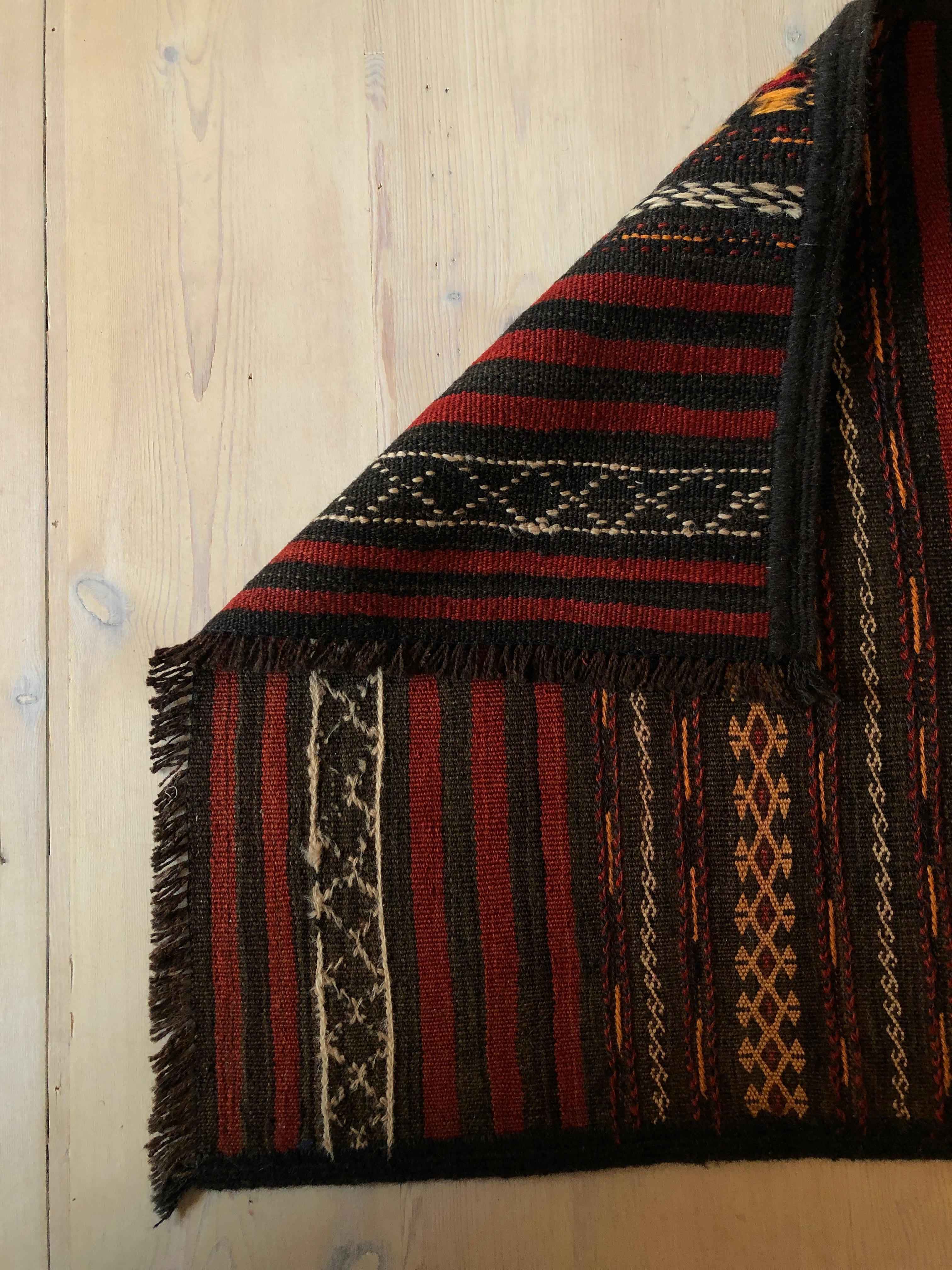 Vintage Wool Rug in Colorful Zigzag Pattern, Afghanistan Late 20th-Century In Good Condition In Copenhagen K, DK