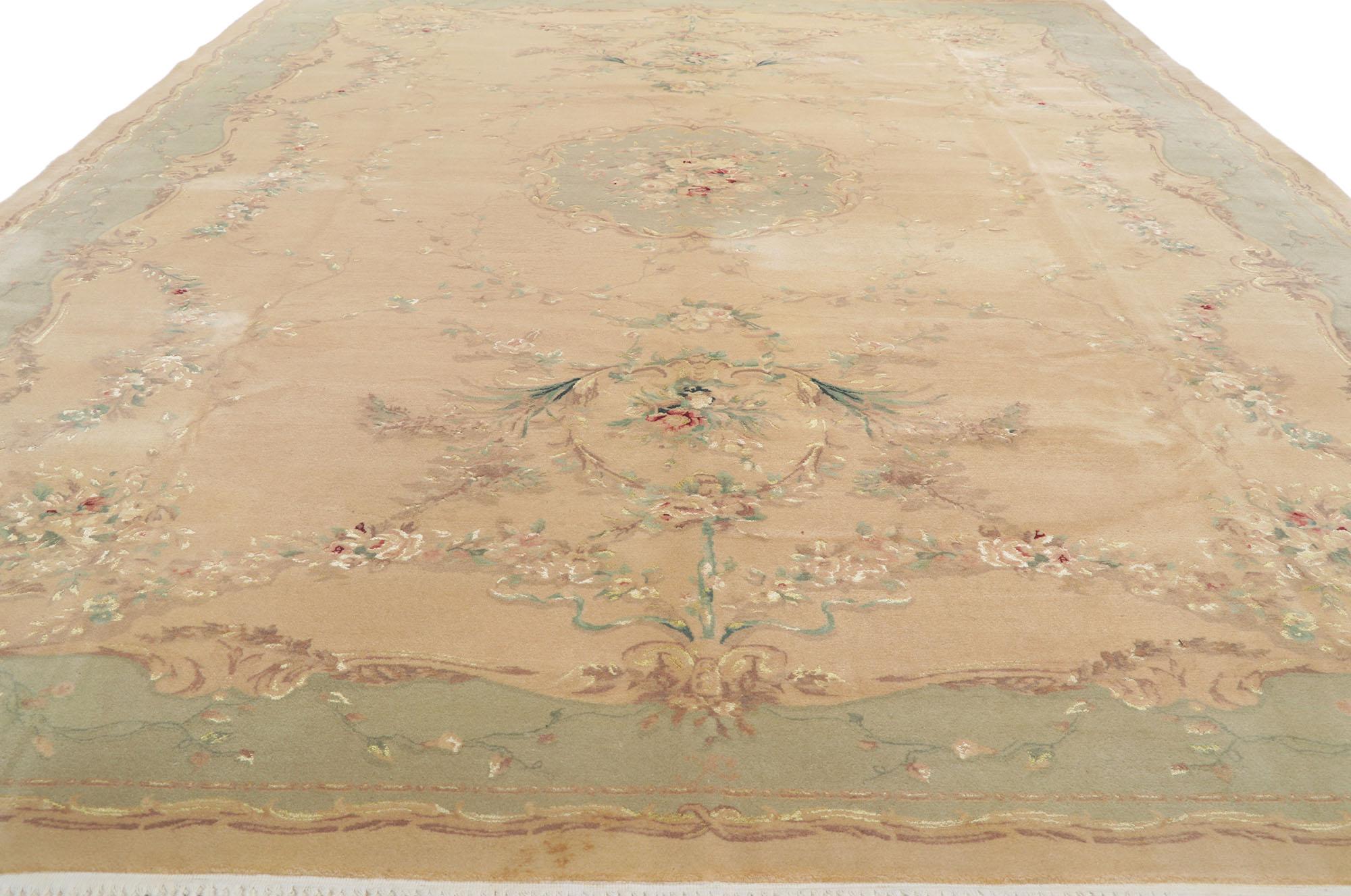 Vintage Wool & Silk Chinese Tabriz Rug with European Cottage Style In Good Condition For Sale In Dallas, TX