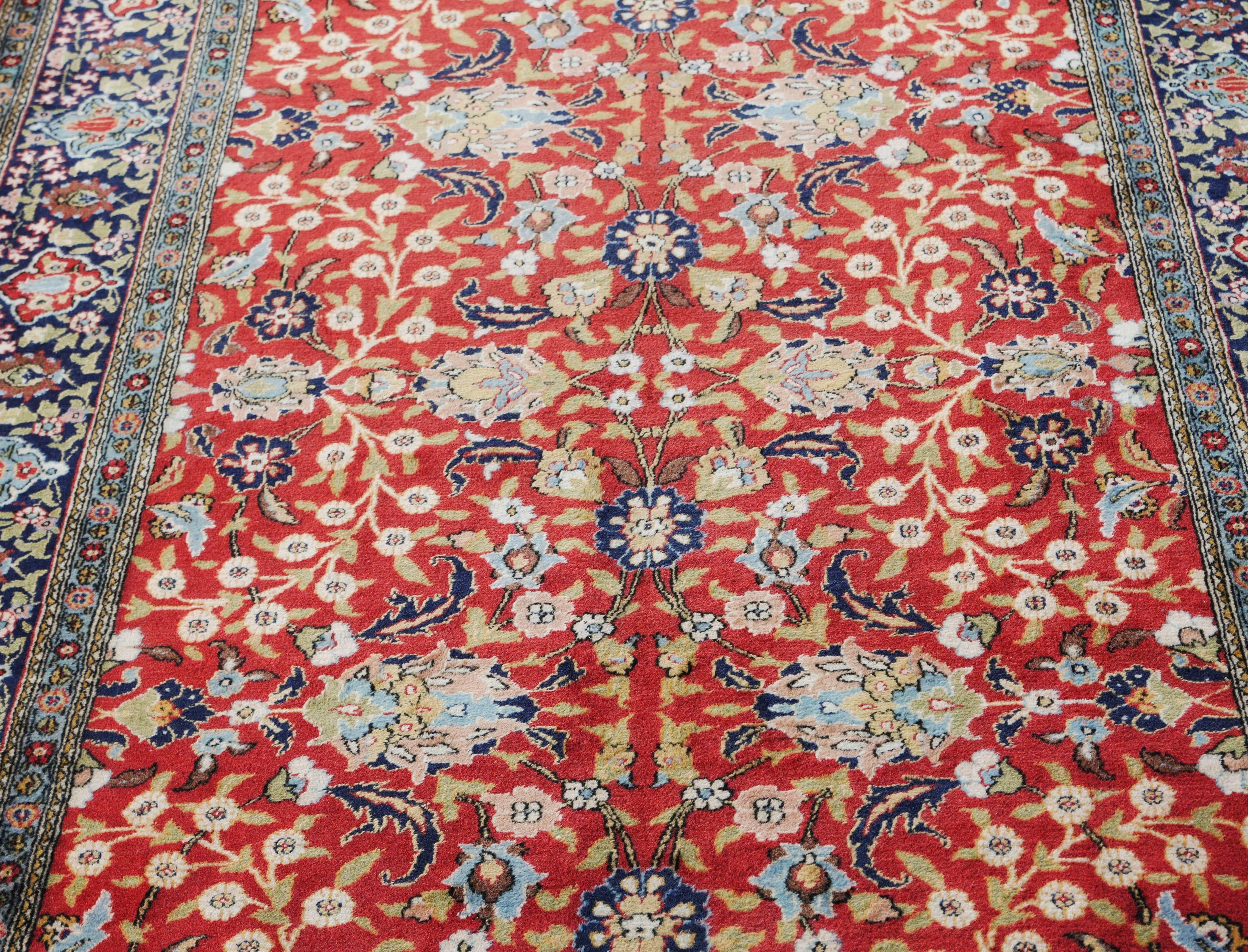 Vintage Wool Turkish Hereke Carpet For Sale 12