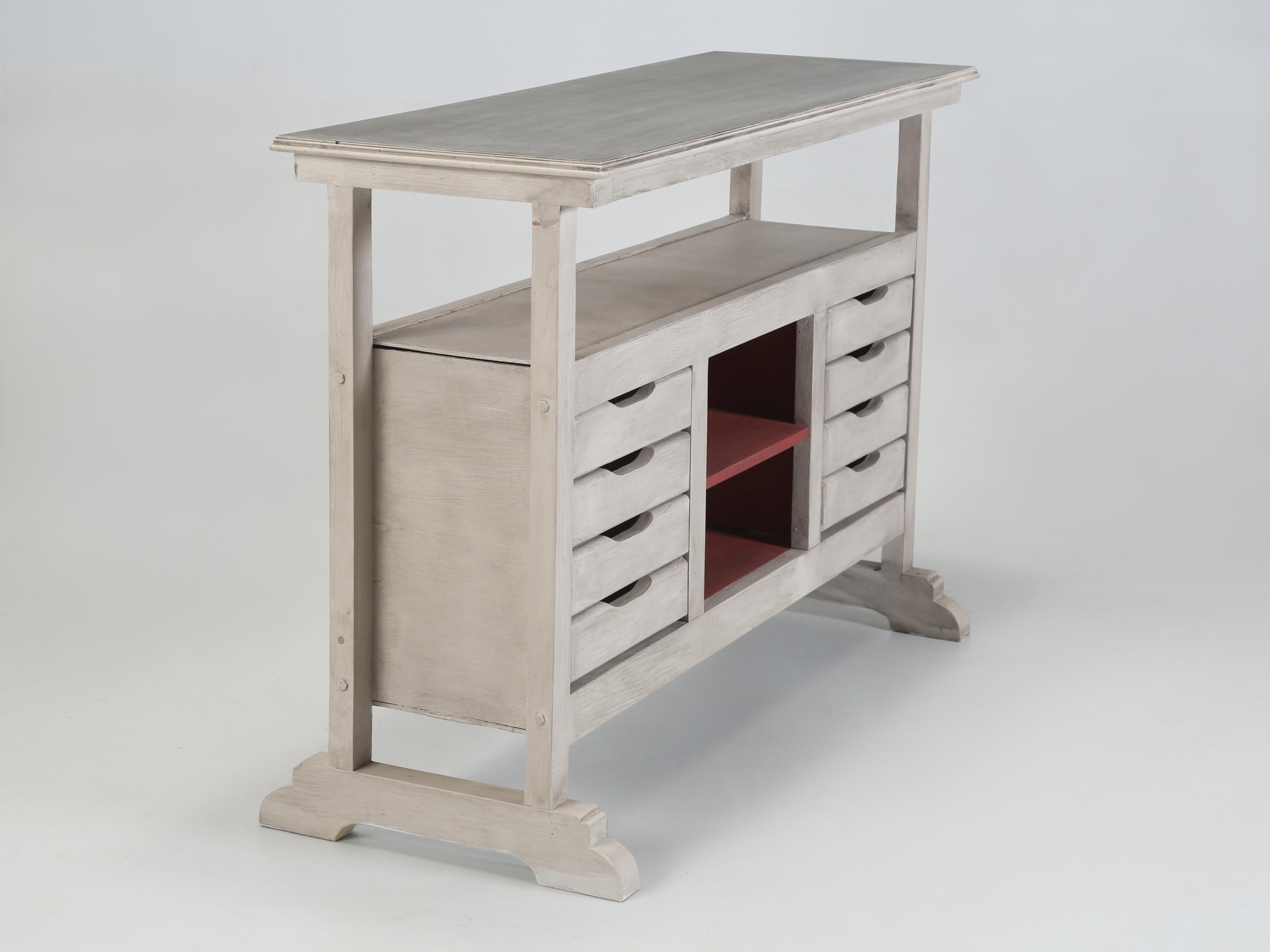 Banco de trabajo vintage reconvertido en isla de cocina con tapa de zinc y (8) cajones en venta 3
