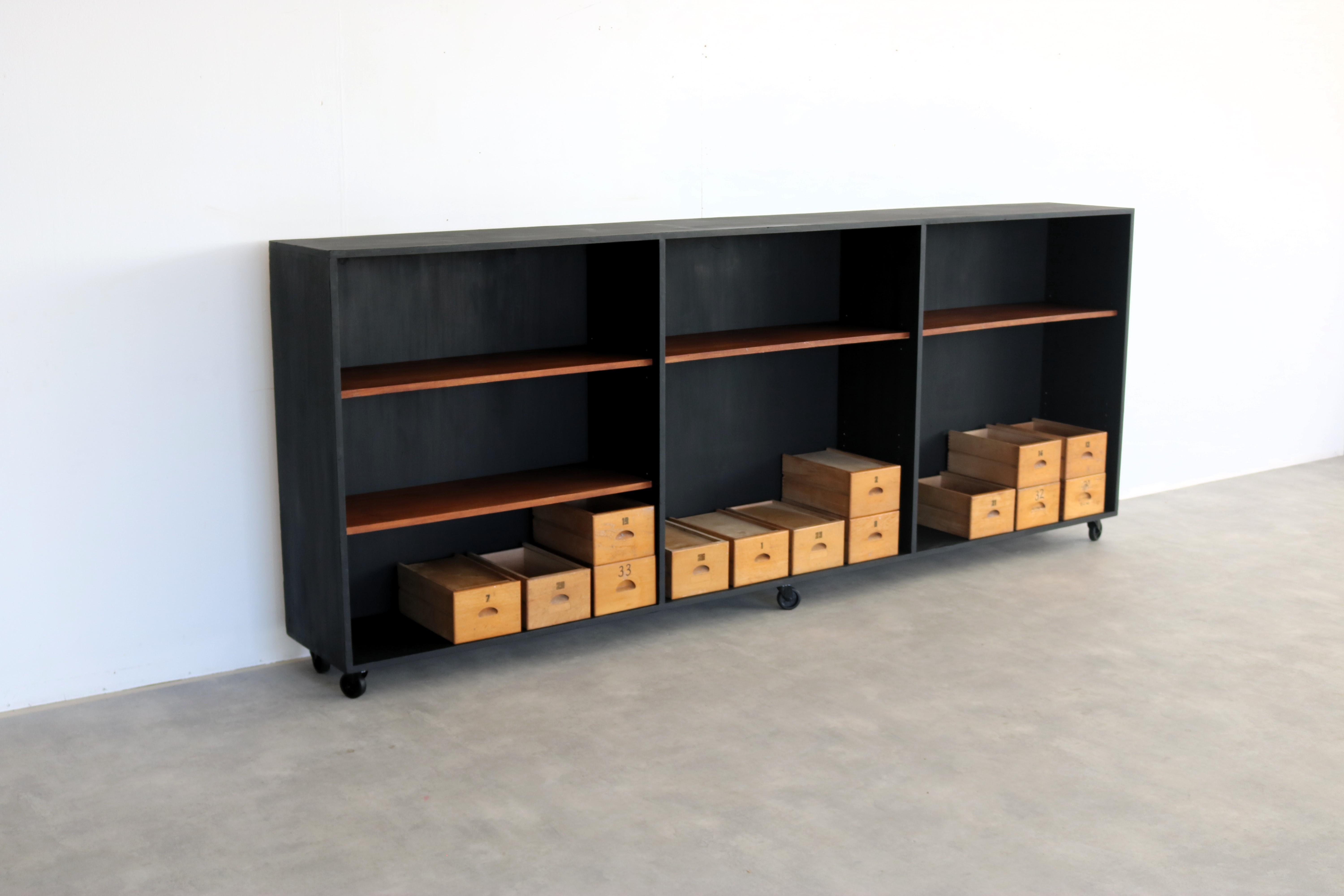 Vintage workbench  sideboard  school cupboard  1960s In Good Condition For Sale In Lemmer, NL