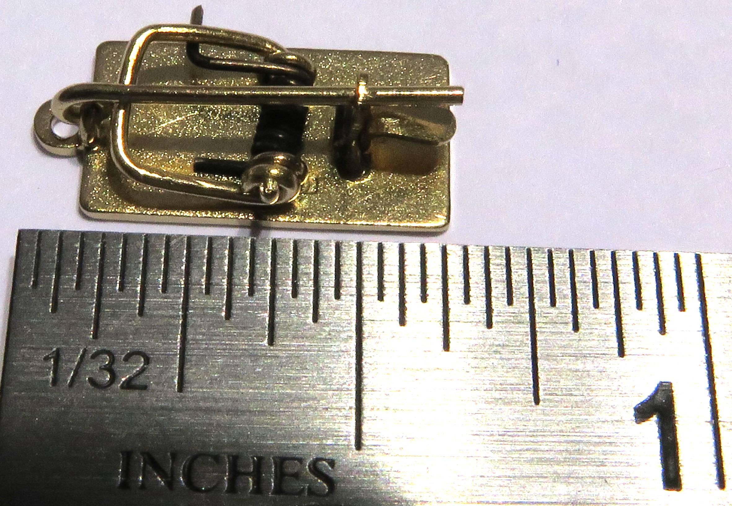 Vintage Working Movable Gold Mousetrap Charm Pendant In Excellent Condition For Sale In Palm Beach, FL