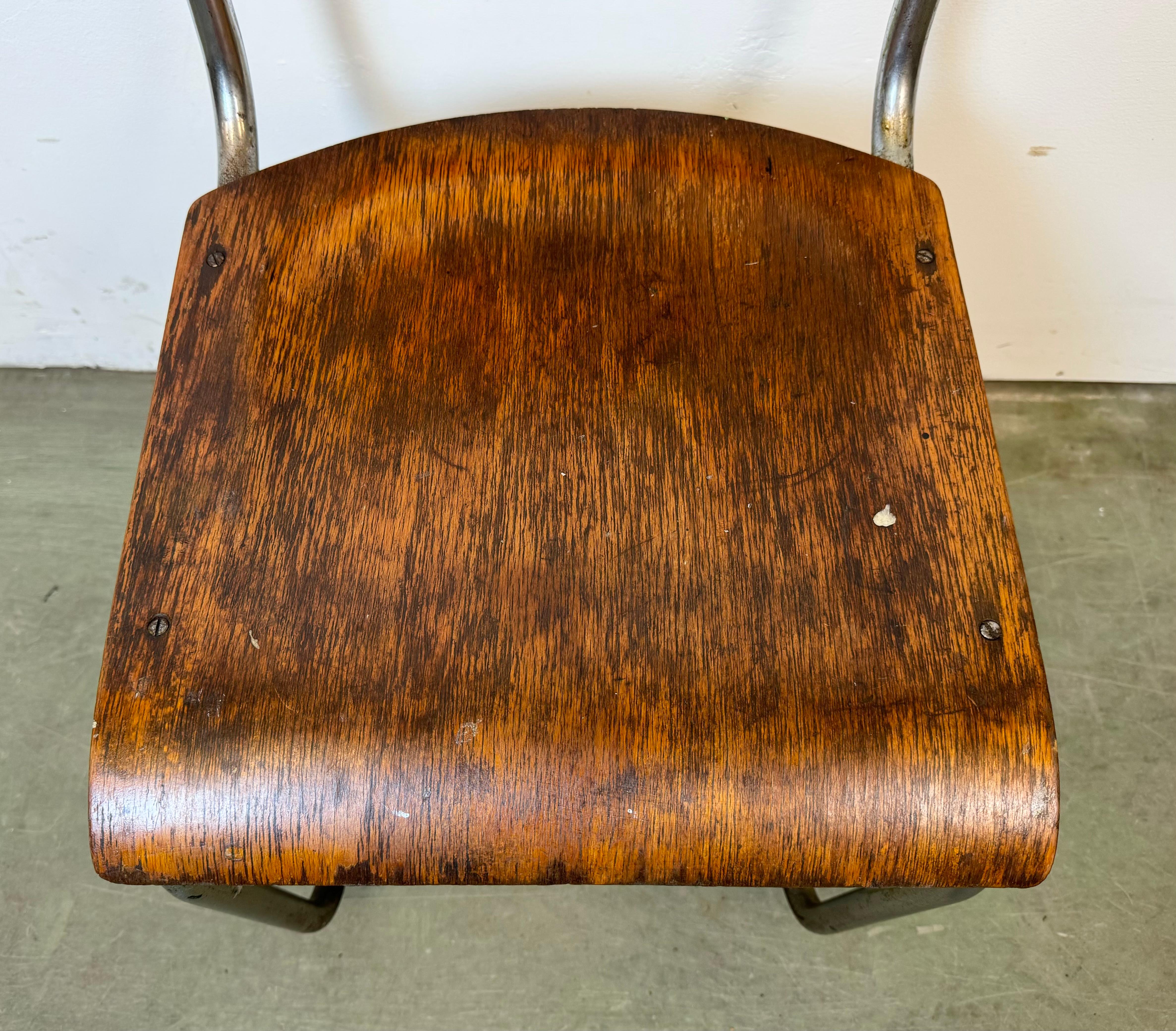 Vintage Workshop Chair, 1960s In Fair Condition For Sale In Kojetice, CZ