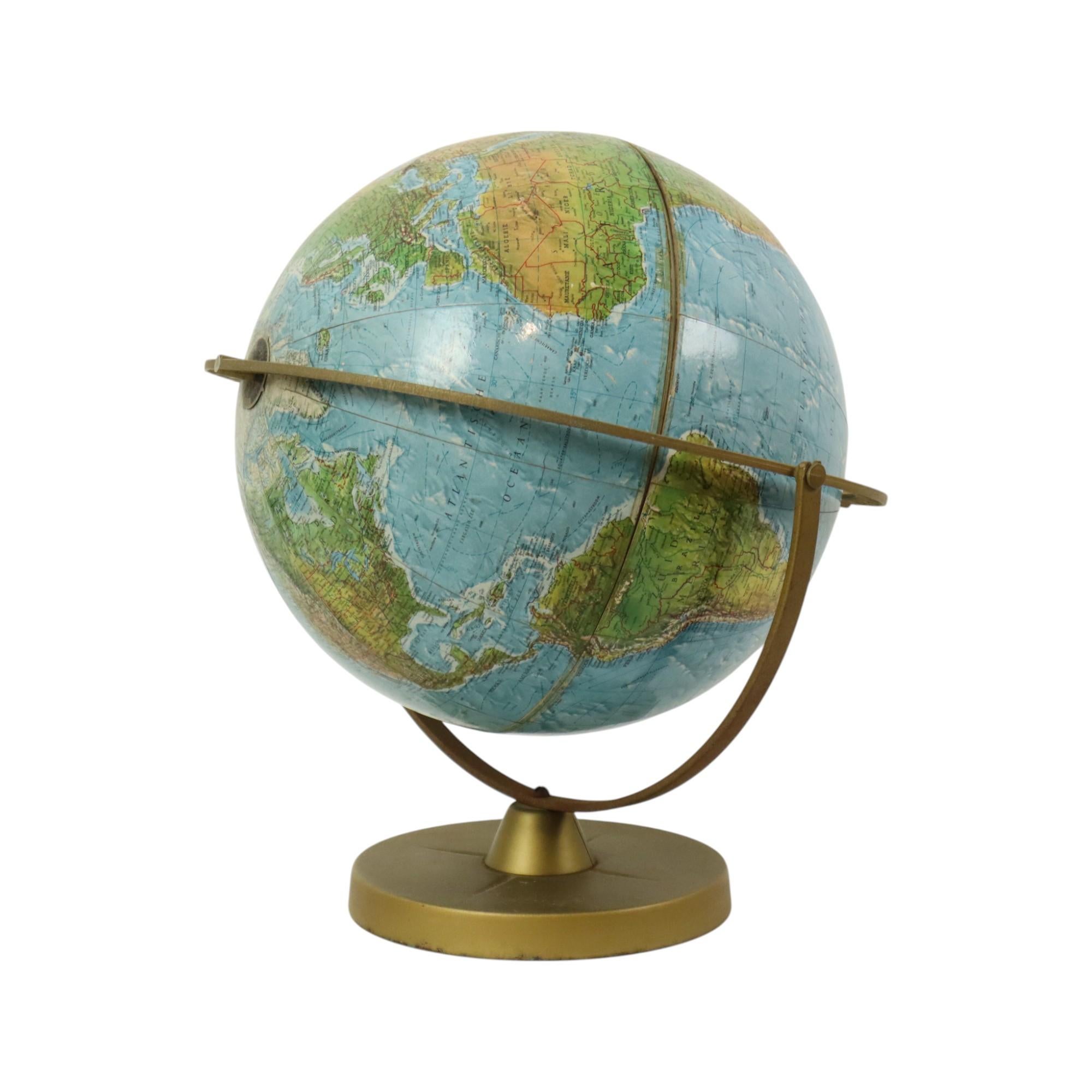 Belga Mappamondo giroscopico vintage con rilievo 1960s in vendita
