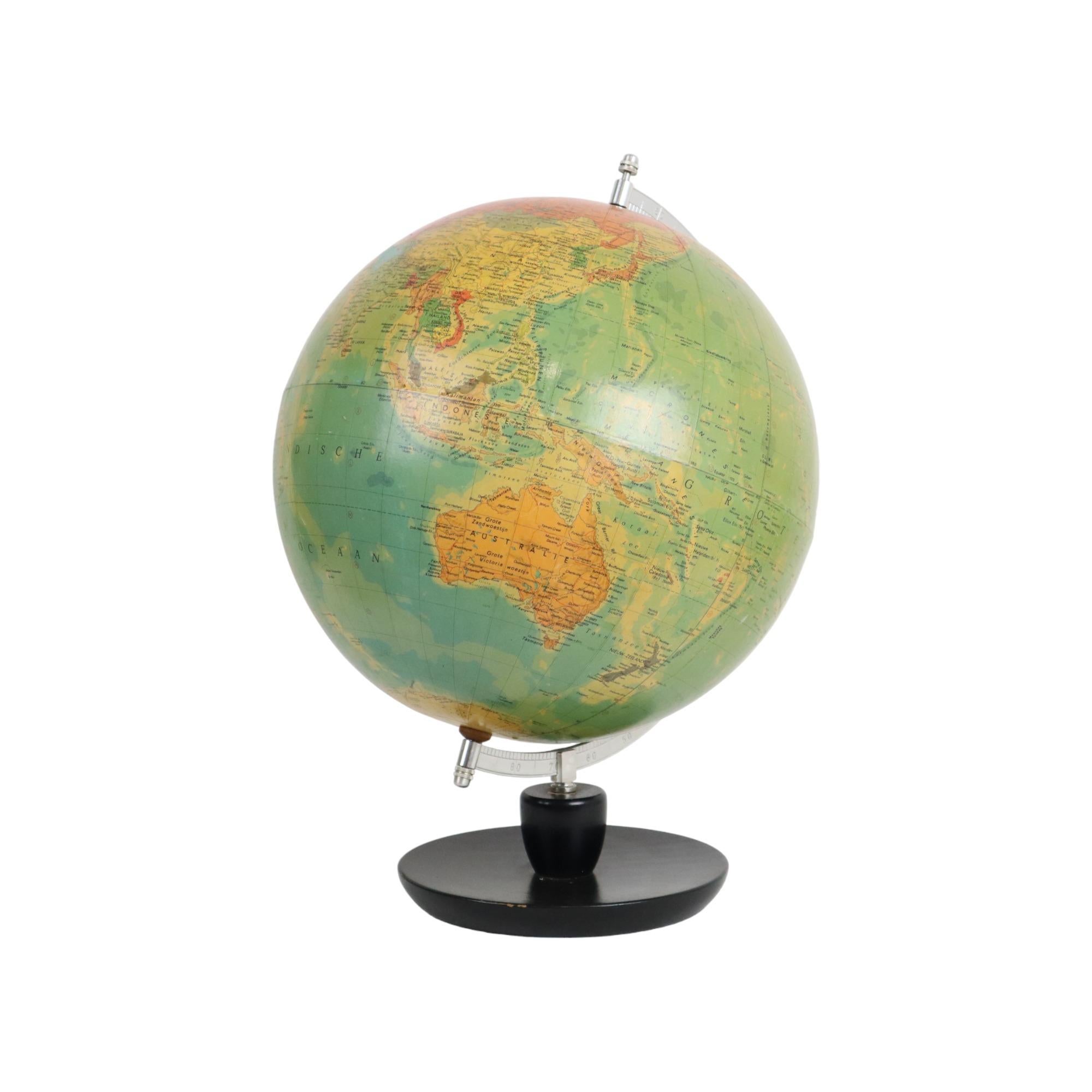Vintage World Globe Oak Base Political Globe Hermann Haack 1950s For Sale 4