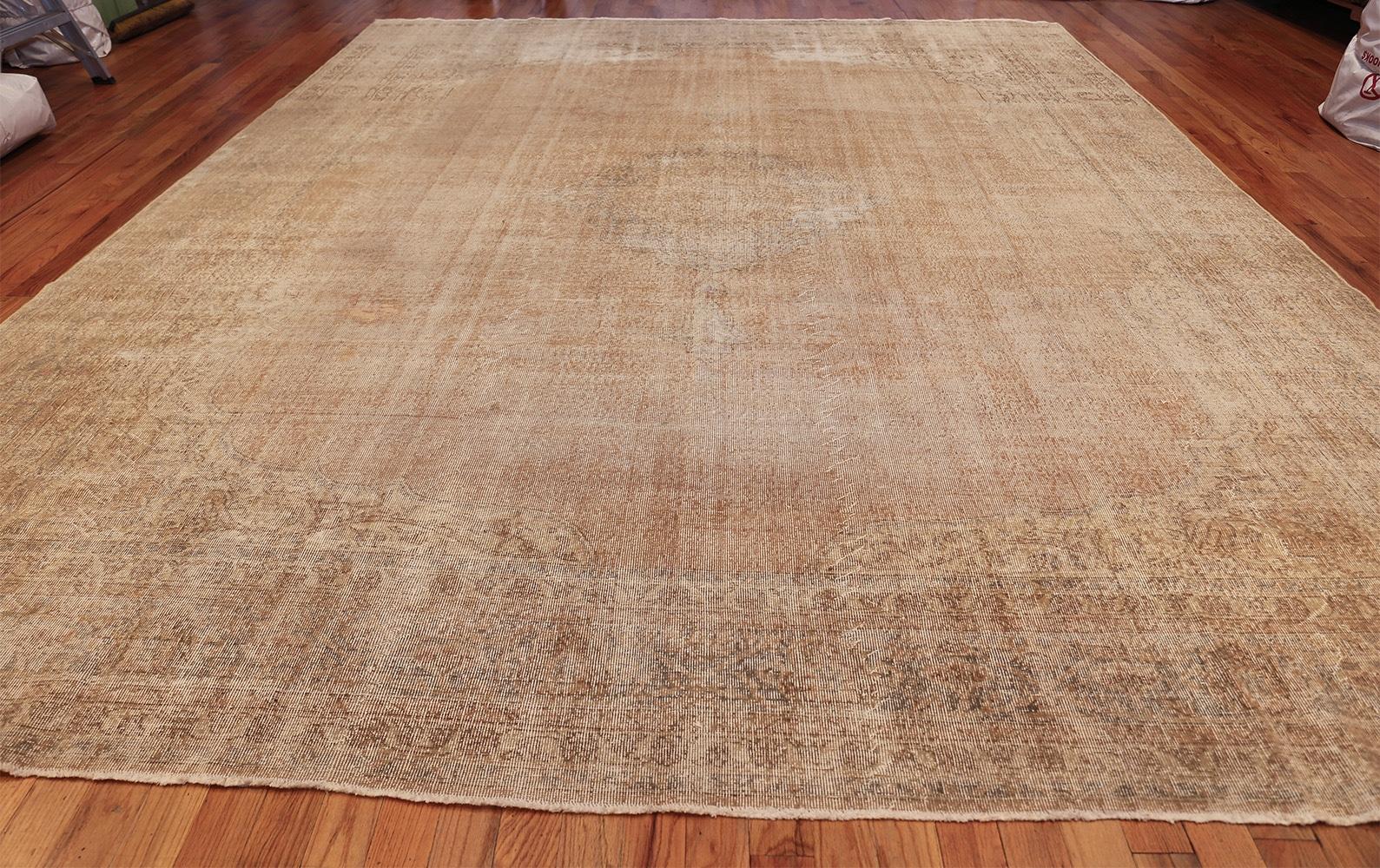 Hand-Knotted Vintage Worn Distressed Shabby Chic Turkish Sivas Rug. Size: 11 ft 3 in x 14 ft 