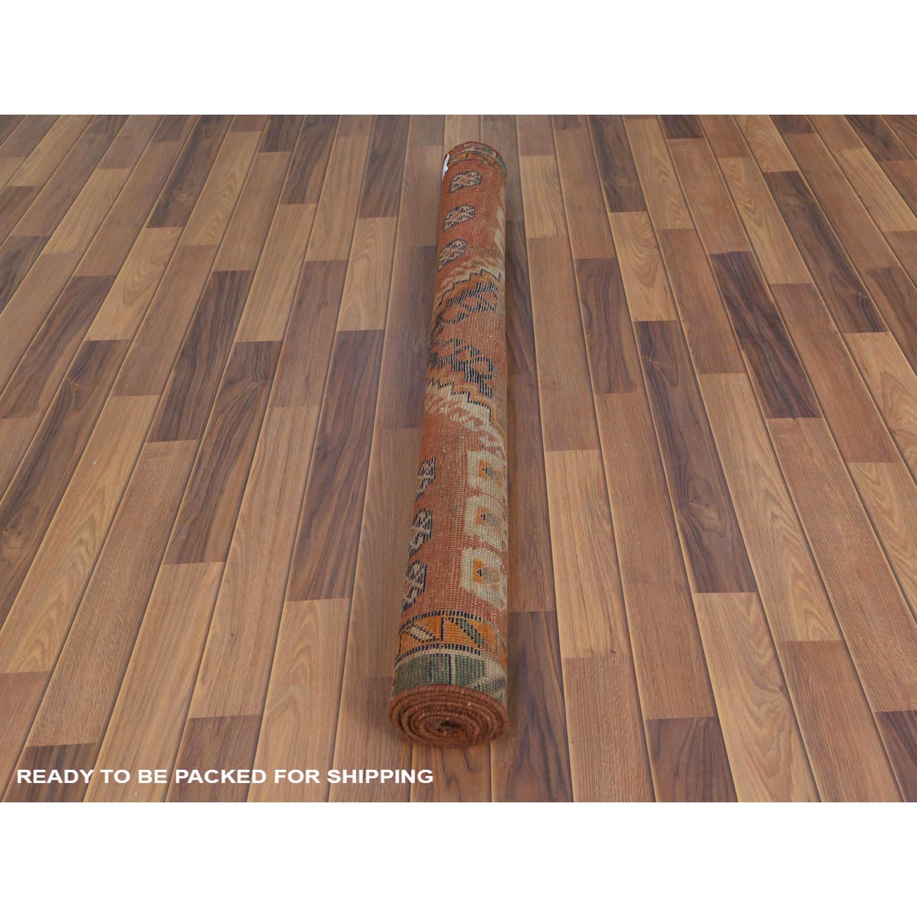 Noué à la main Tapis de Bohème vintage en laine persane Qashqai, brun clair, usé à la main en vente