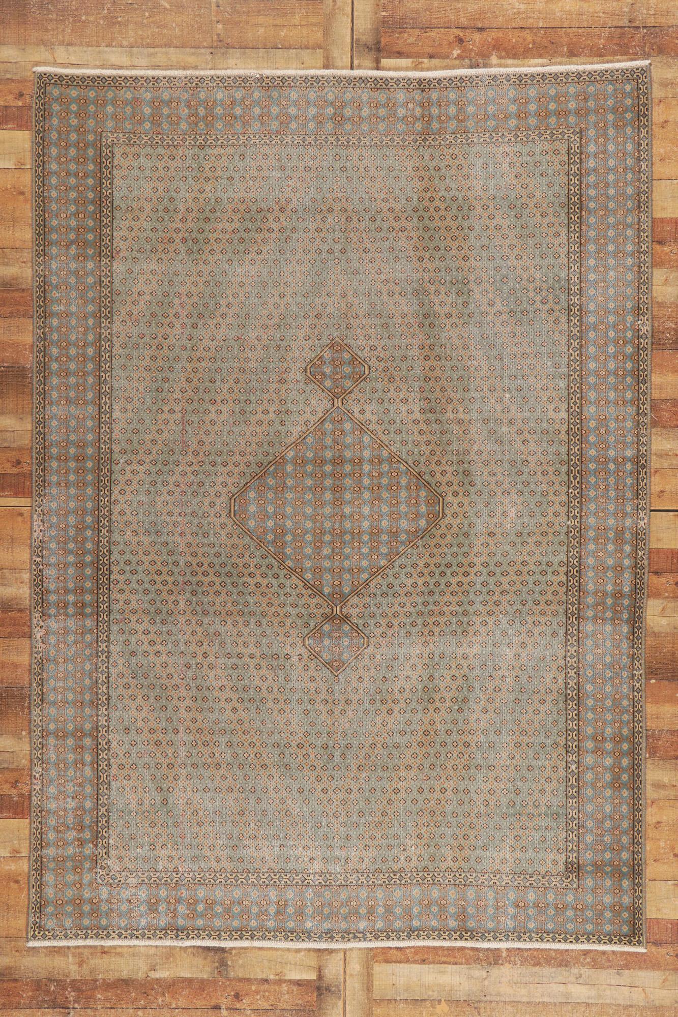 Vintage-Worn Persian Kerman Rug, Laid-Back Luxury Meets Relaxed Coastal Style For Sale 5