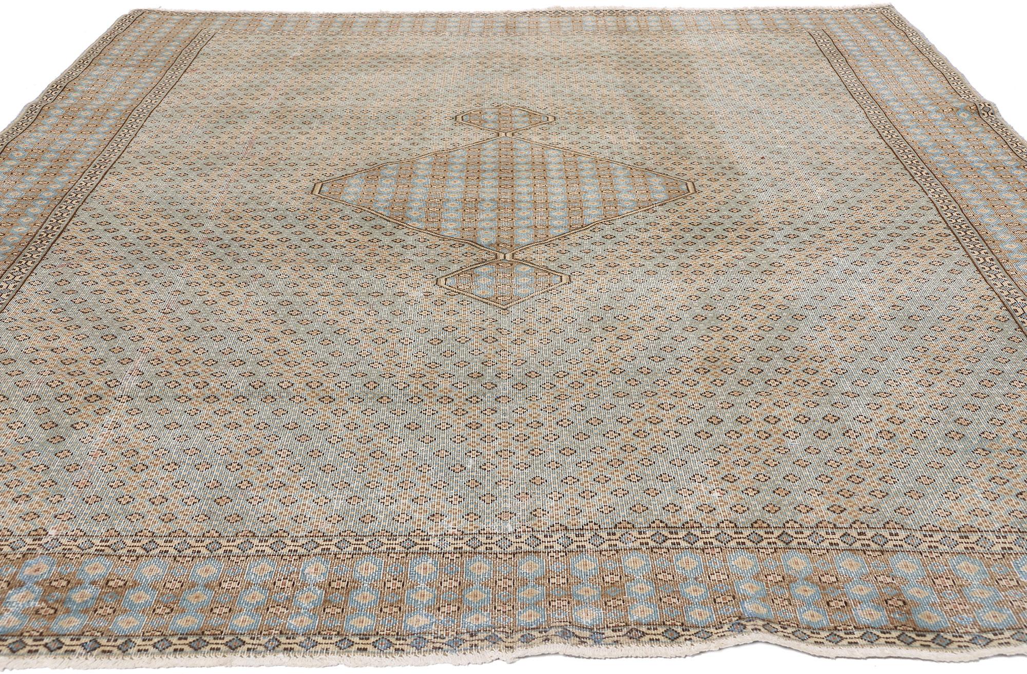 Kirman Tappeto persiano Kerman del 1950 con stile rustico moderno in vendita