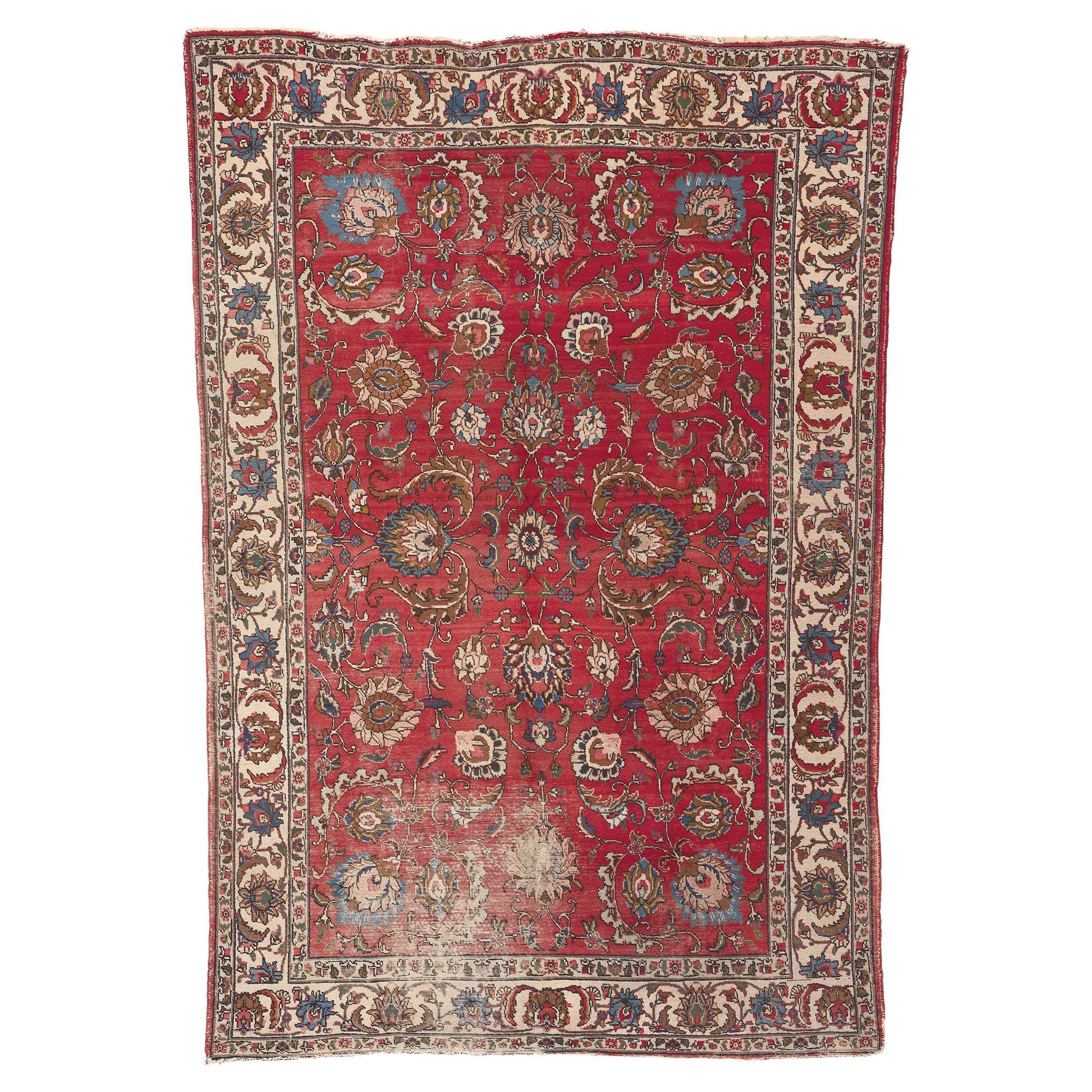 Vintage-Worn Persian Mahal Rug, Laid-Back Luxury Meets Rustic Sensibility