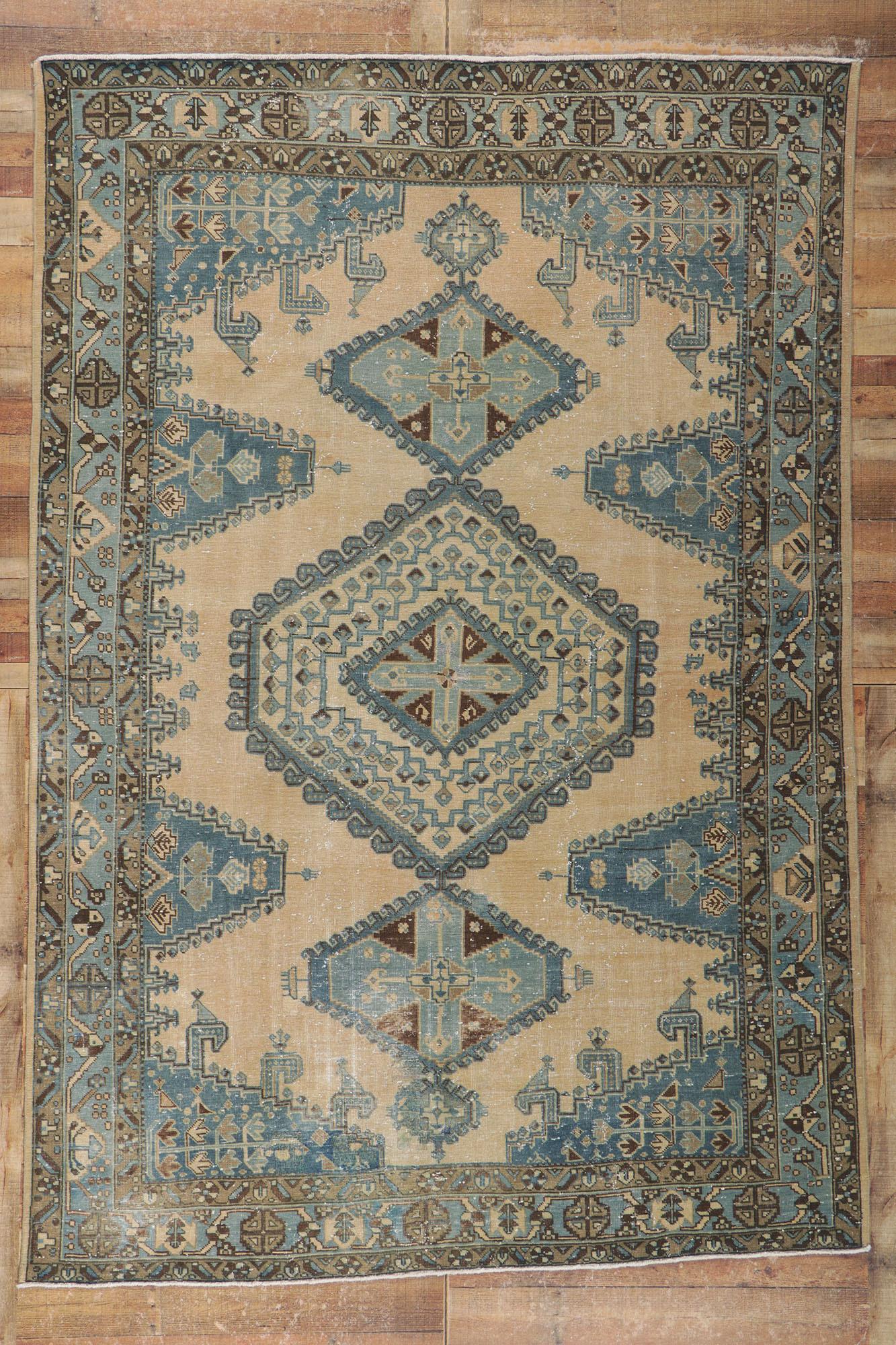 Vintage-Worn Persian Viss Rug, Relaxed Refinement Meets Nomadic Enchantment For Sale 3