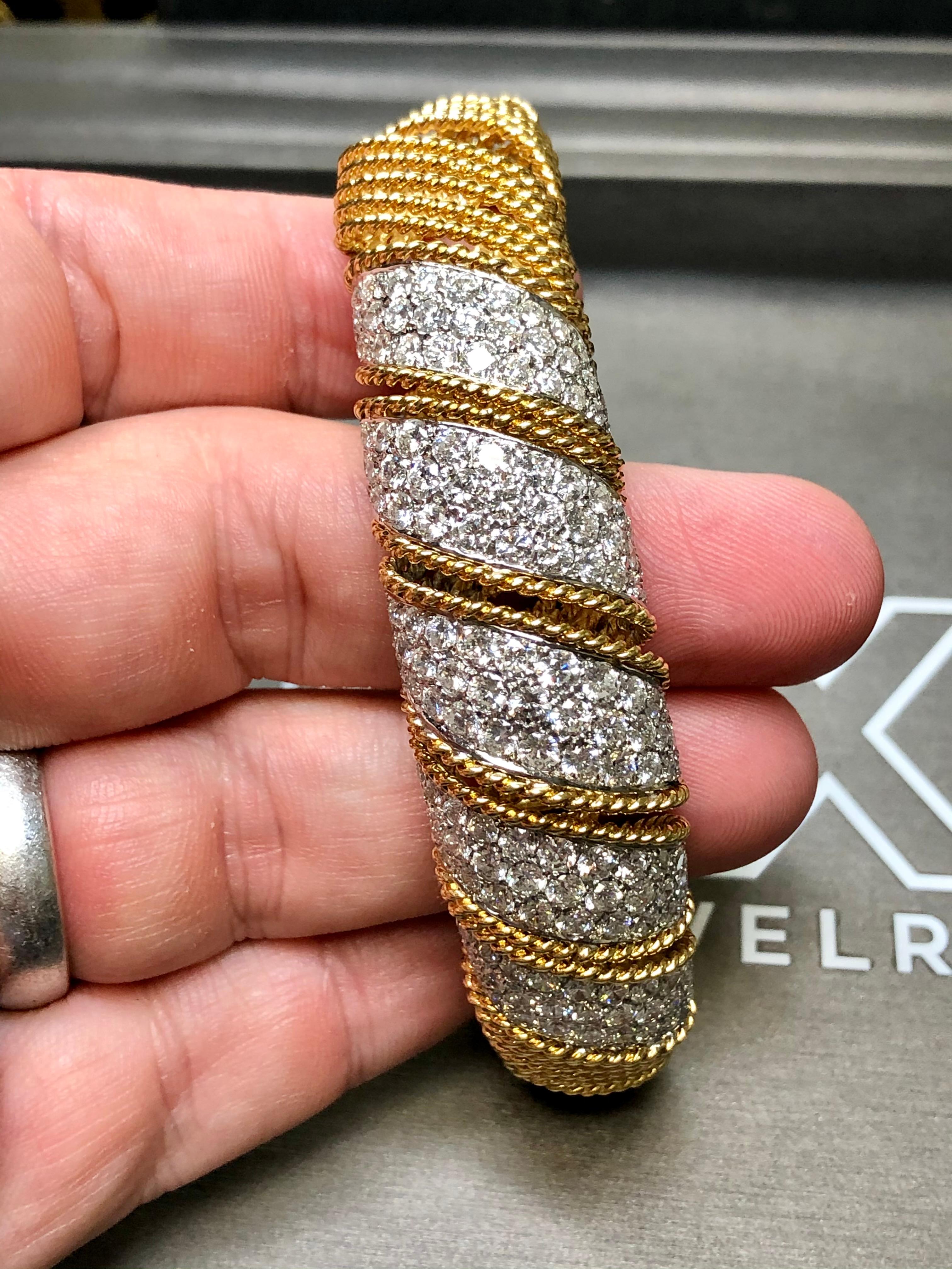 Vintage Woven 18K Diamond Bracelet In Good Condition For Sale In Winter Springs, FL
