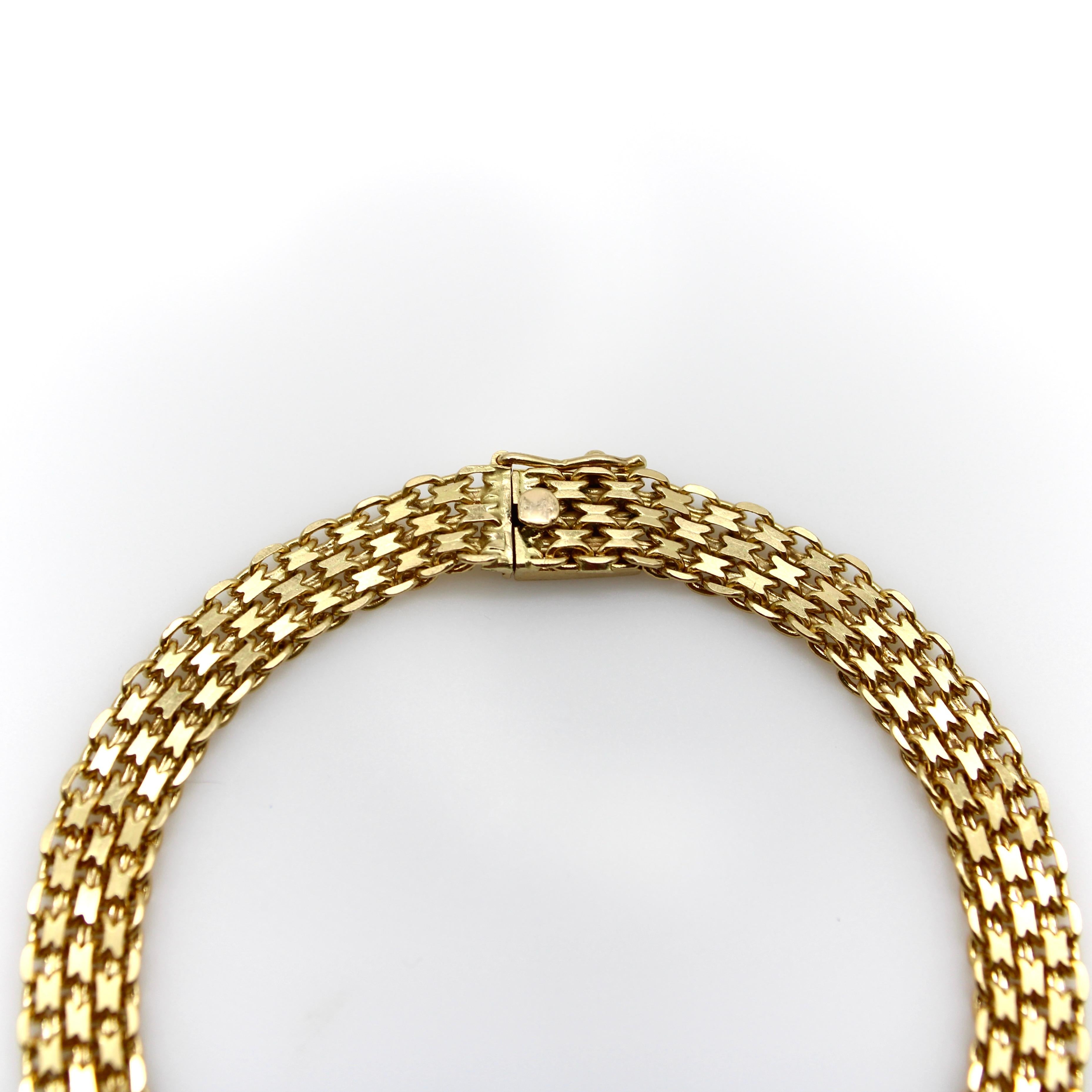 Vintage Woven 18K Gold Italian Bismark Link Bracelet  In Good Condition For Sale In Venice, CA