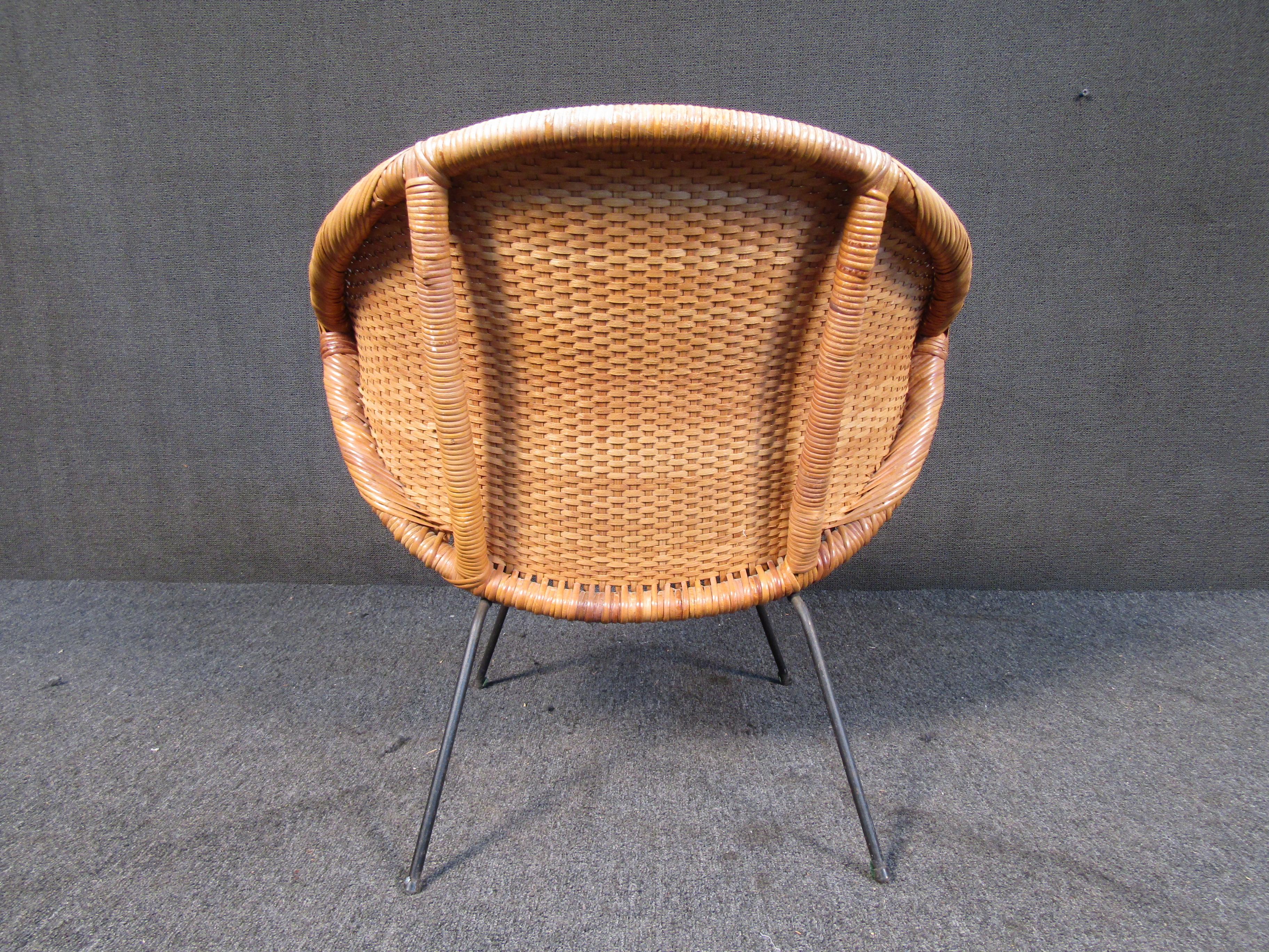 Vintage Woven Cane Chair In Good Condition In Brooklyn, NY