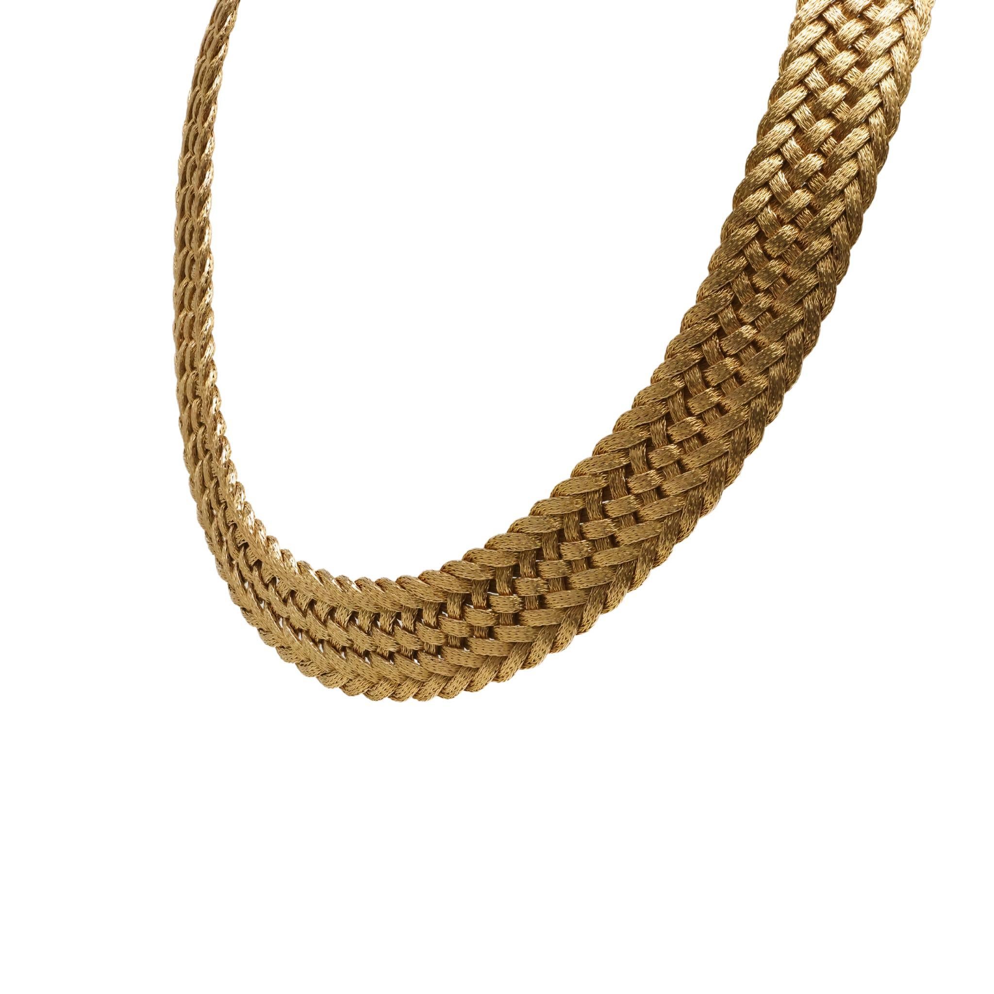 Women's or Men's Vintage Woven Gold Necklace in 18k Yellow Gold For Sale