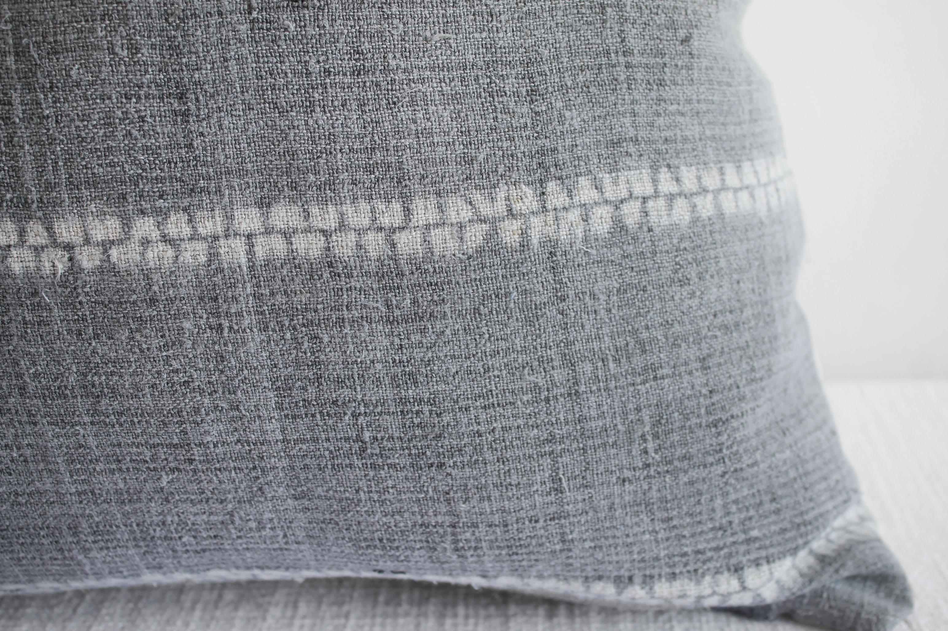 Vintage Woven Gray Linen Pillow with Off-White Pattern 2