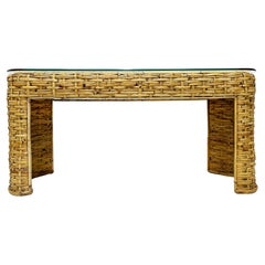 Konsolentisch aus gewebtem Rattan im Vintage-Stil, Glasplatte, Ralph Lauren-Stil