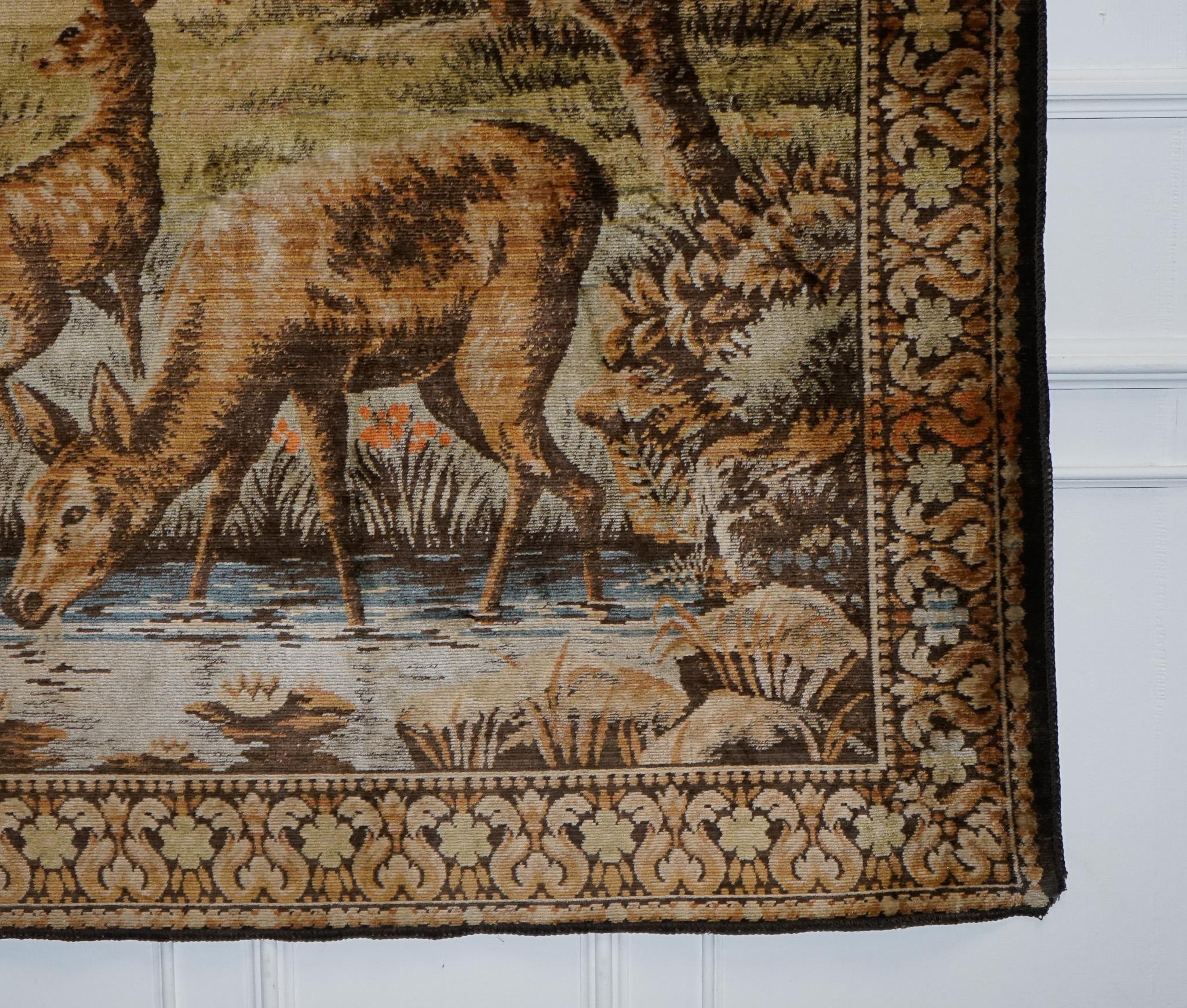 VINTAGE GEWEBTE WANDTAPESTRY WALDSTIERE & HIRSCHSZENE RUSTIC HUNTiNG LODGE (20. Jahrhundert) im Angebot