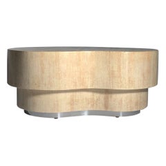 Tavolino biomorfo di design d'epoca con rene avvolto in lino