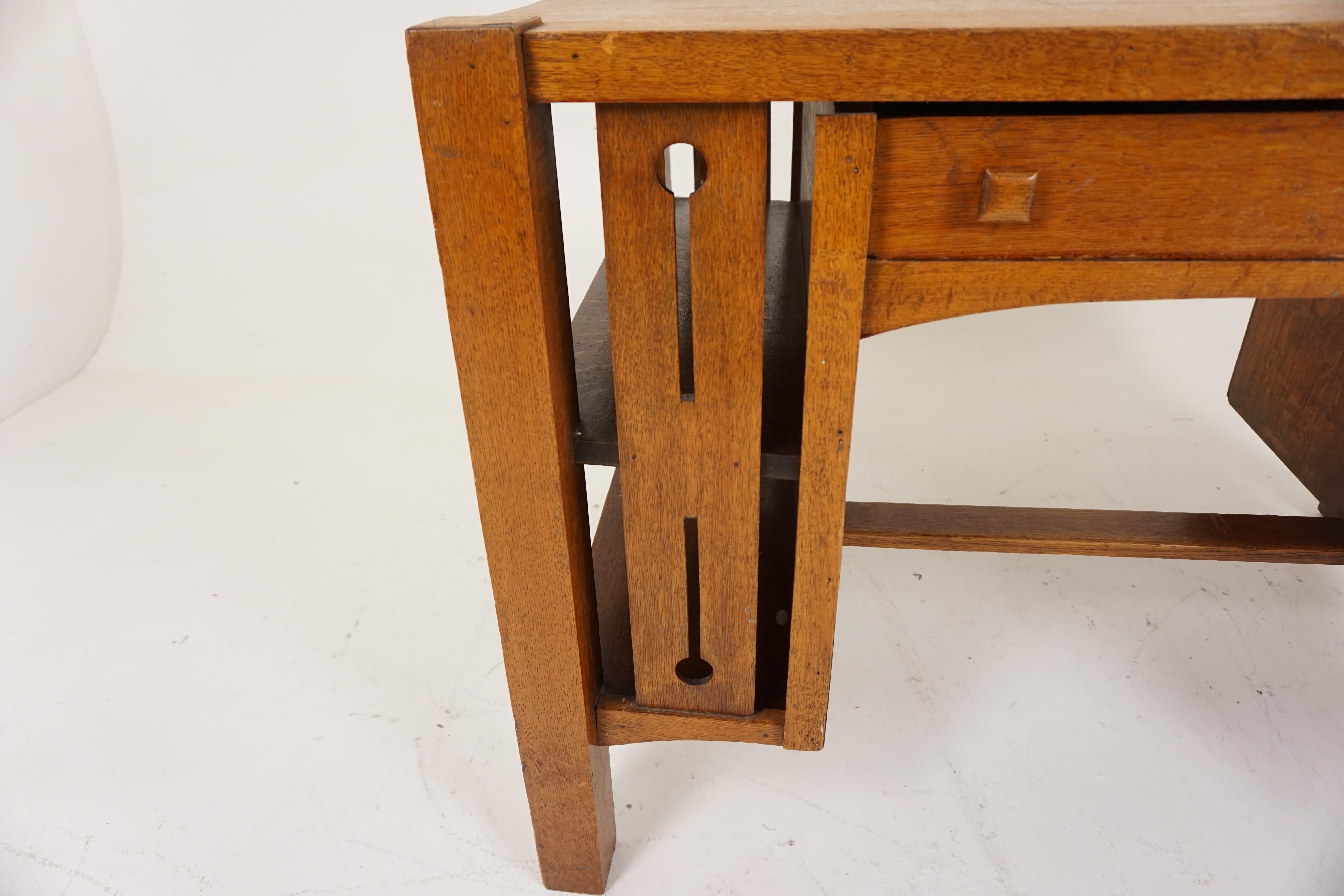 Vintage Writing Desk Oak Arts+Crafts Mission Library Table, American 1920 B2076 In Good Condition In Vancouver, BC