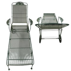 Paire de chaises longues de patio/extérieur en fer forgé avec dossier réglable par Woodard