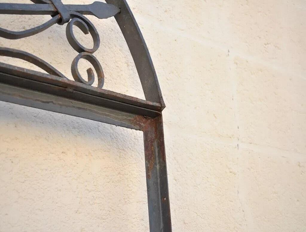 Fer Vintage Arch Top 7,5' pleine longueur miroir cadre de jardin en fer forgé en vente