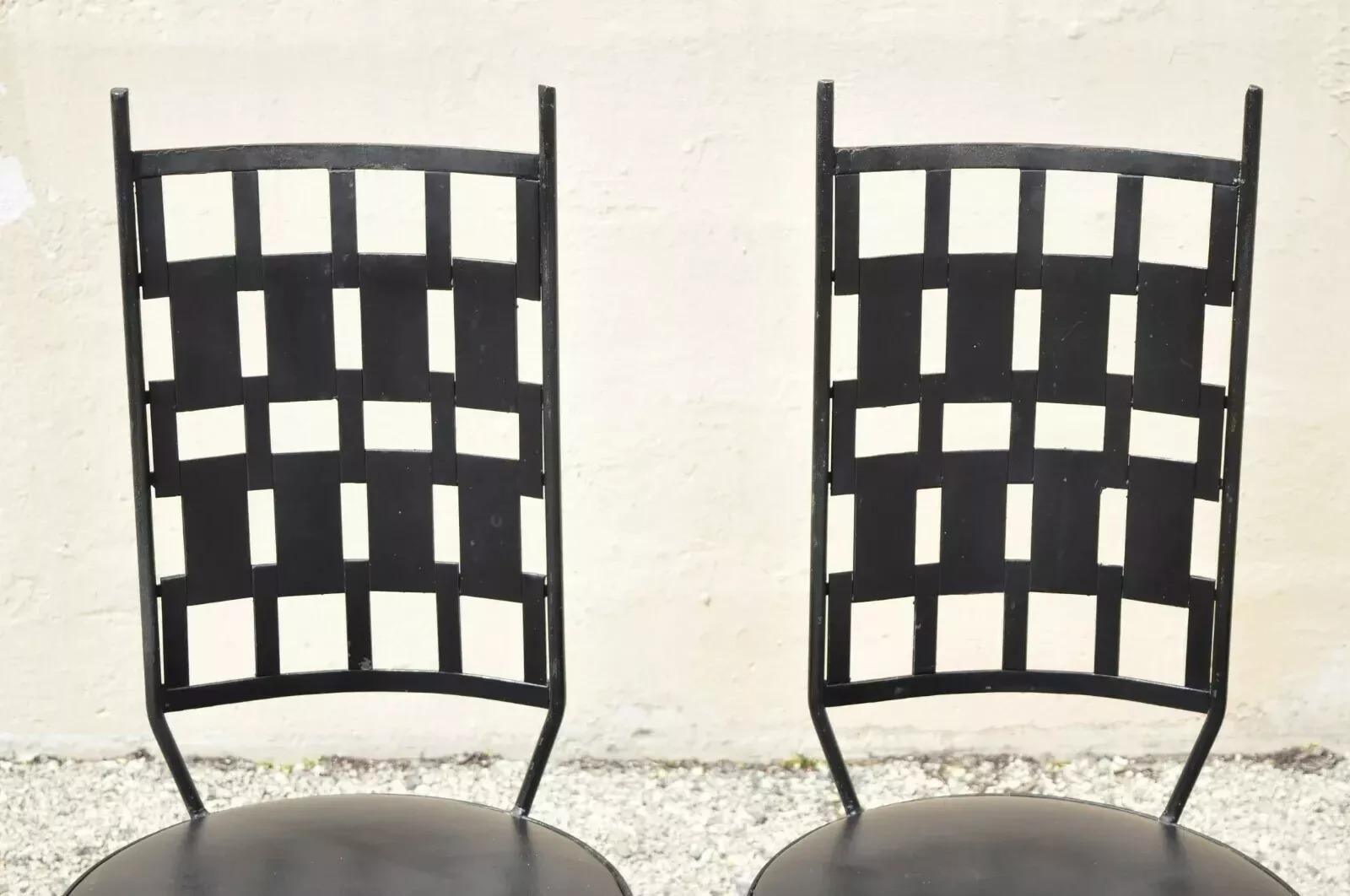 Mid-Century Modern Vintage Wrought Iron Atomic Era Mid Century Modern Dining Chairs - Set of 4 For Sale